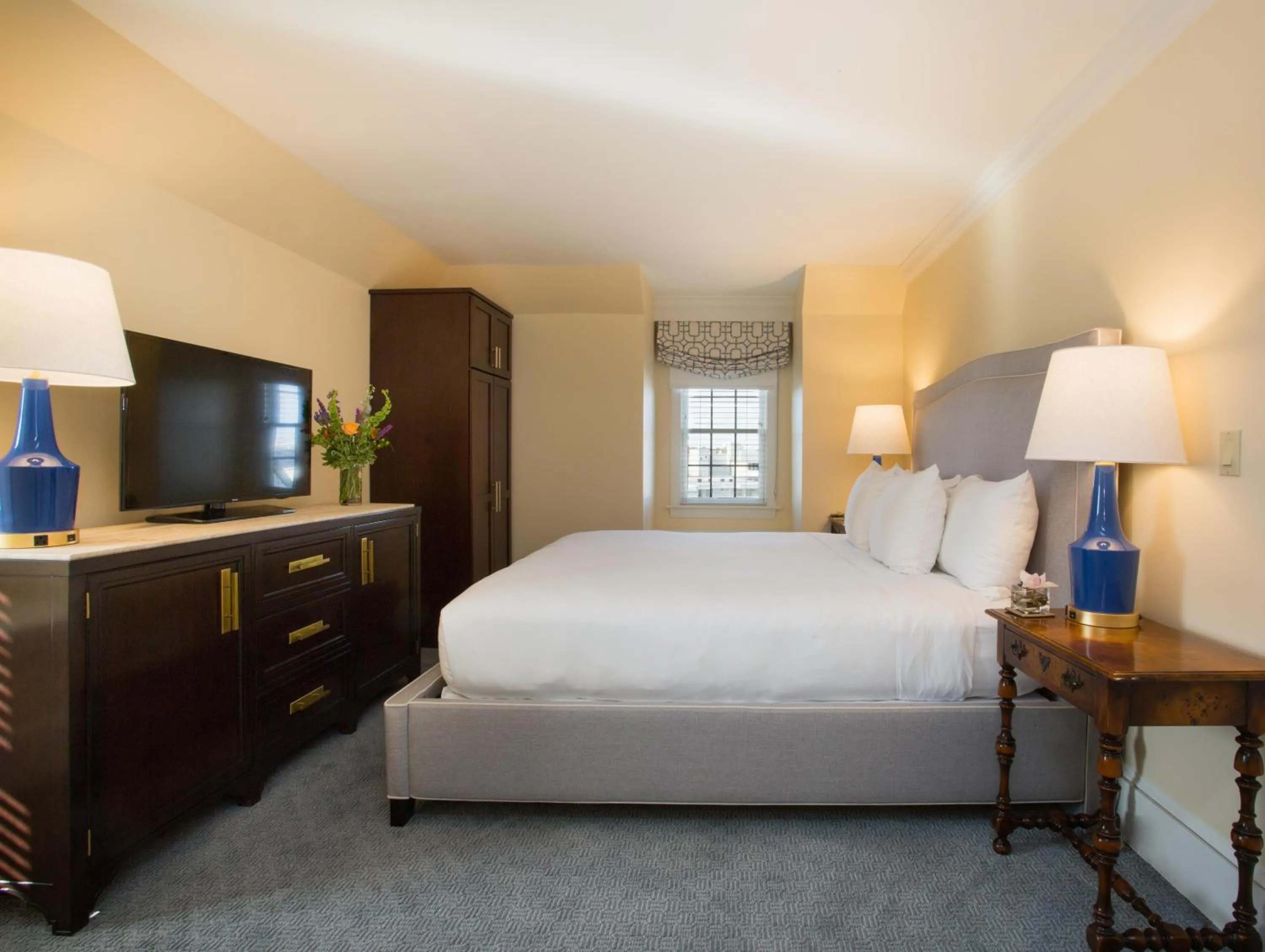 Photo of the whole room, Bed in The Bellmoor Inn and Spa