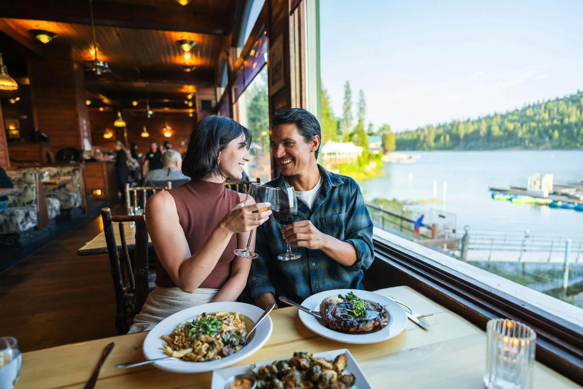 Restaurant/places to eat in The Pines Resort & Conference Center