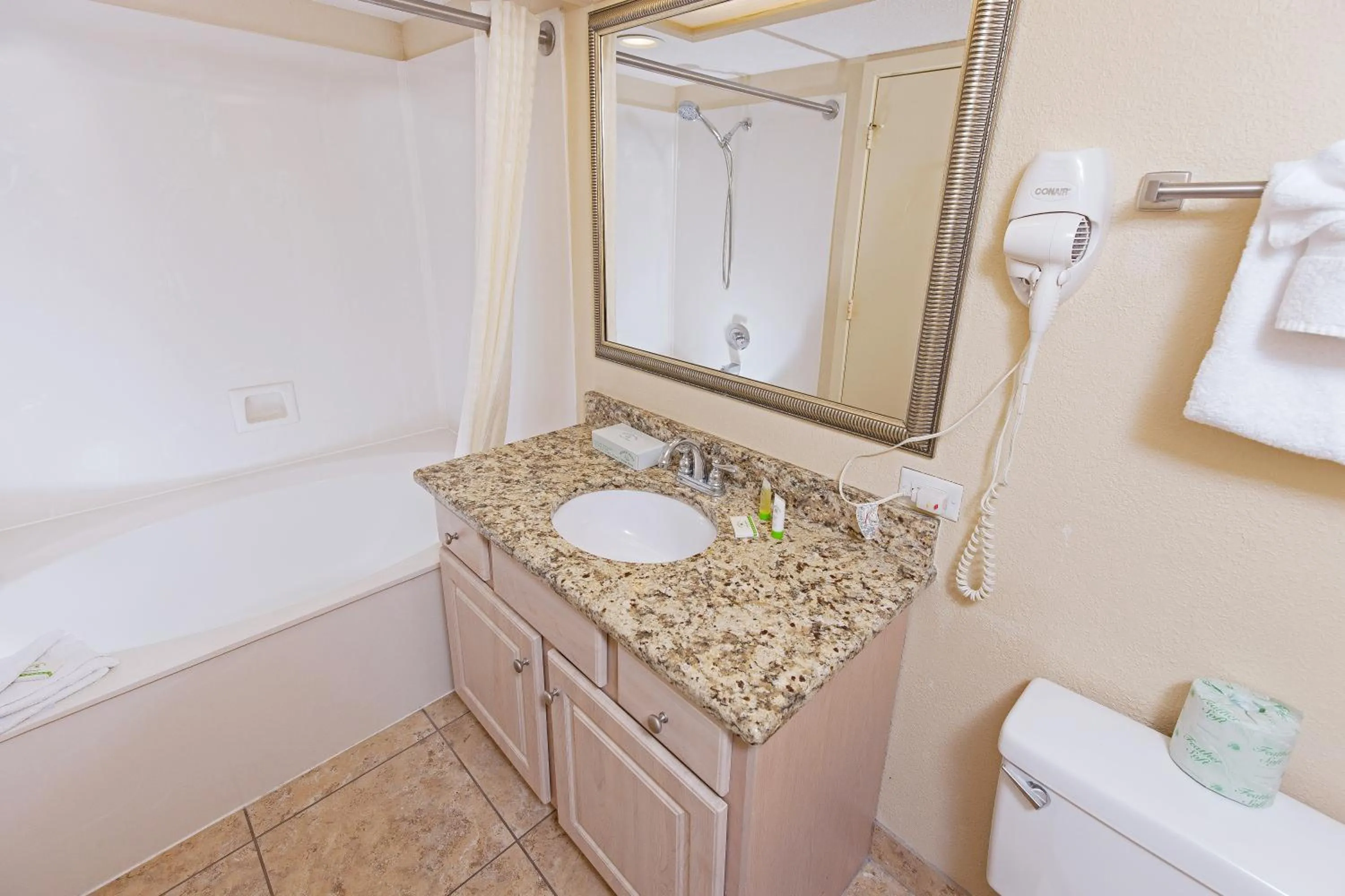 Shower in Atlantica Resort