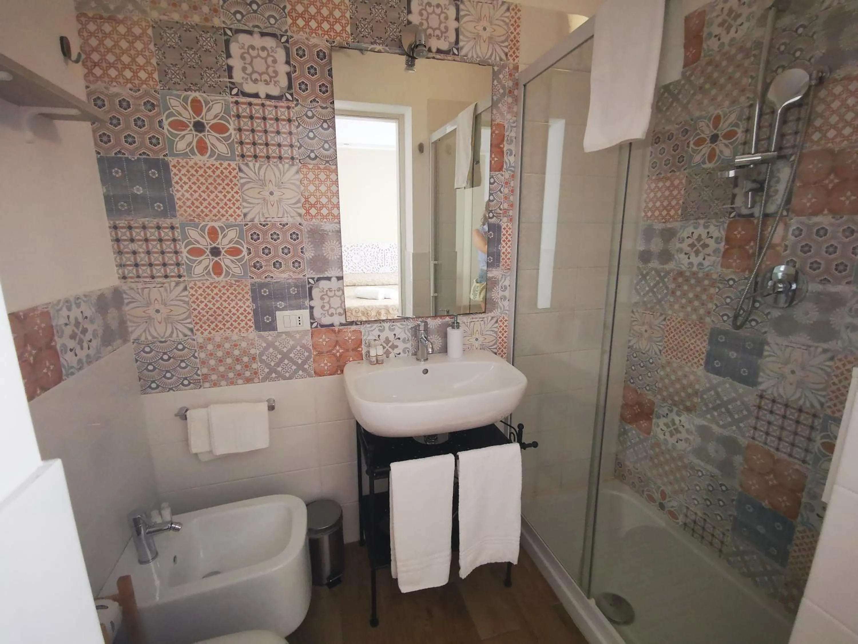 Shower in B&B Vivere San Vito Lo Capo