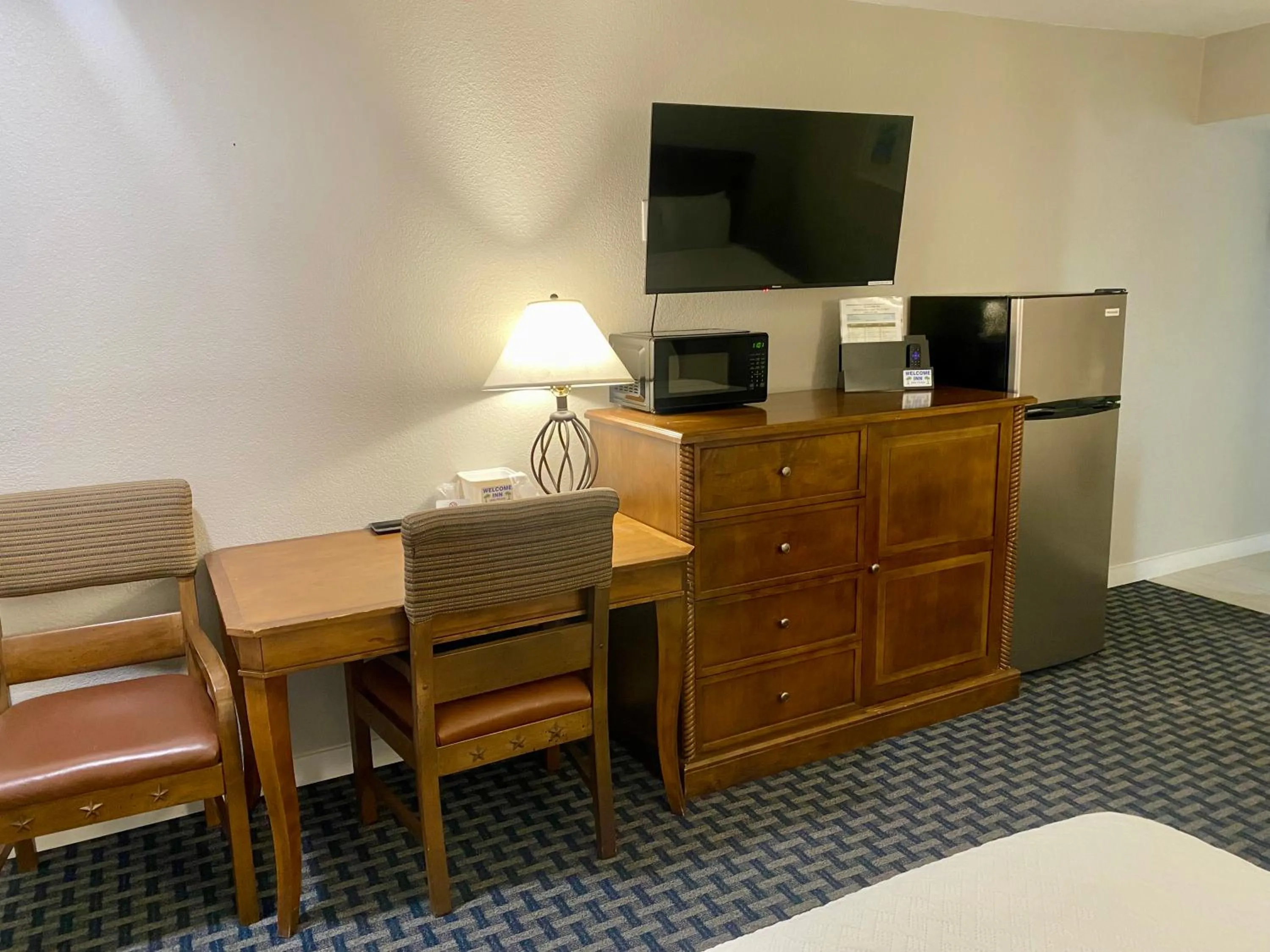 TV and multimedia in Welcome Inn