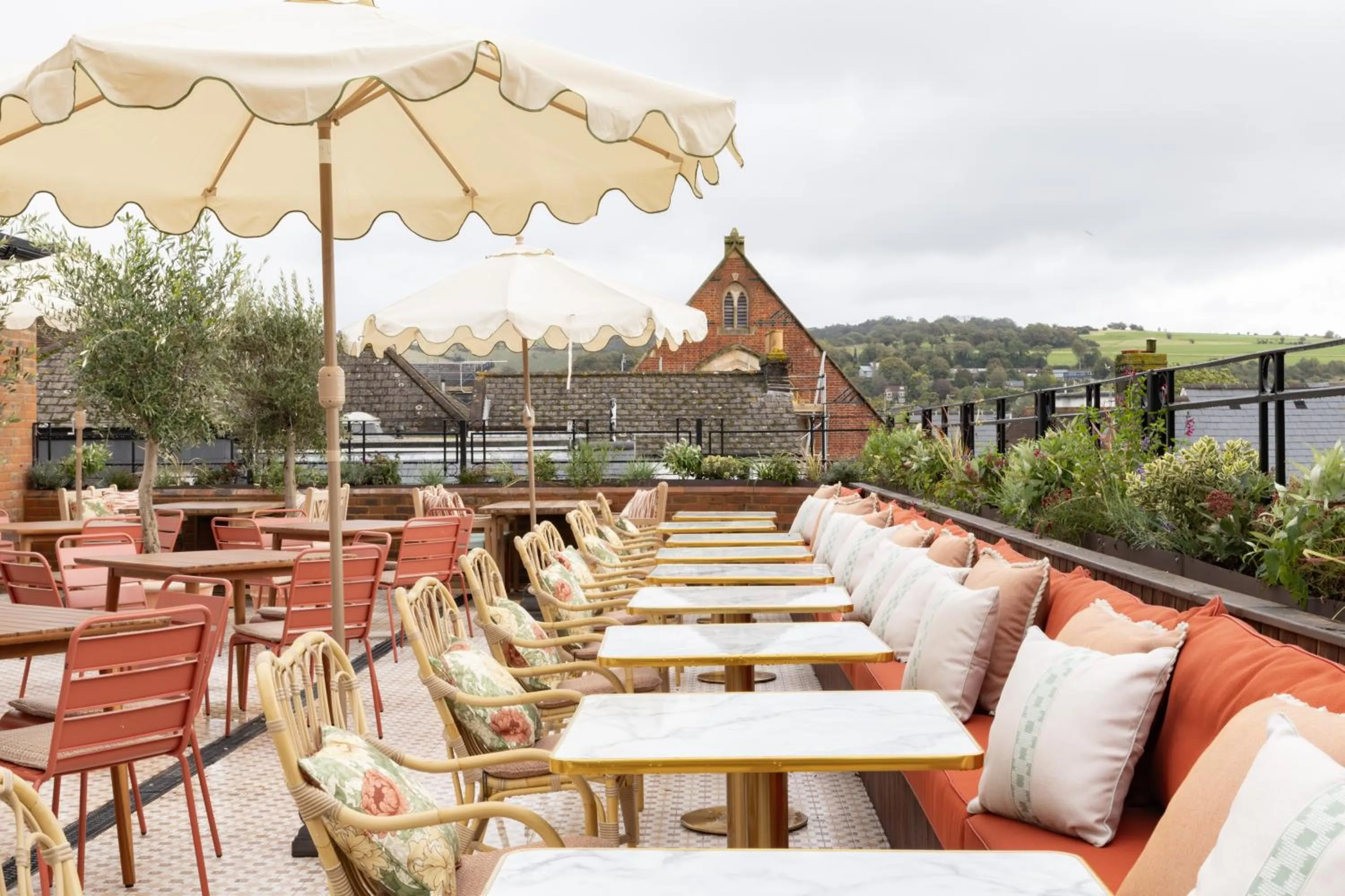 Balcony/Terrace in The White Hart - A Heartwood Inn