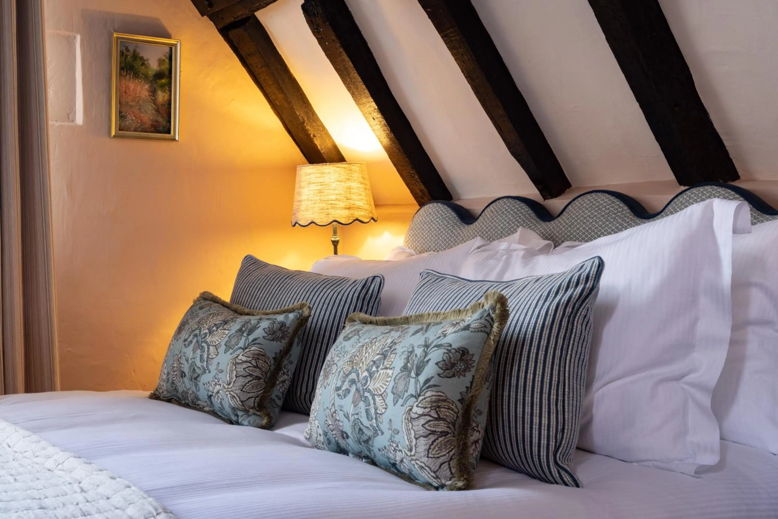 Bed in The White Hart - A Heartwood Inn