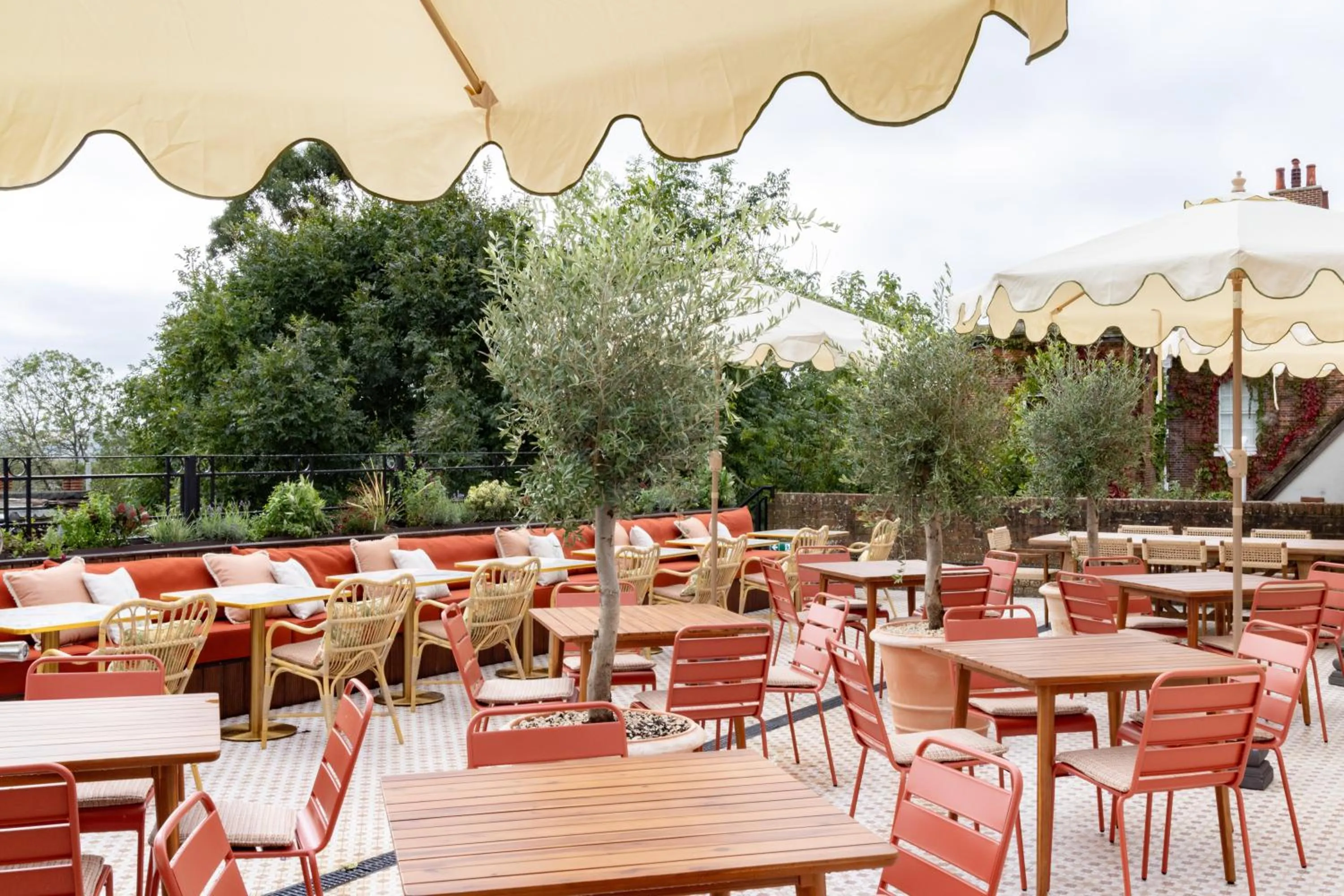 Balcony/Terrace in The White Hart - A Heartwood Inn