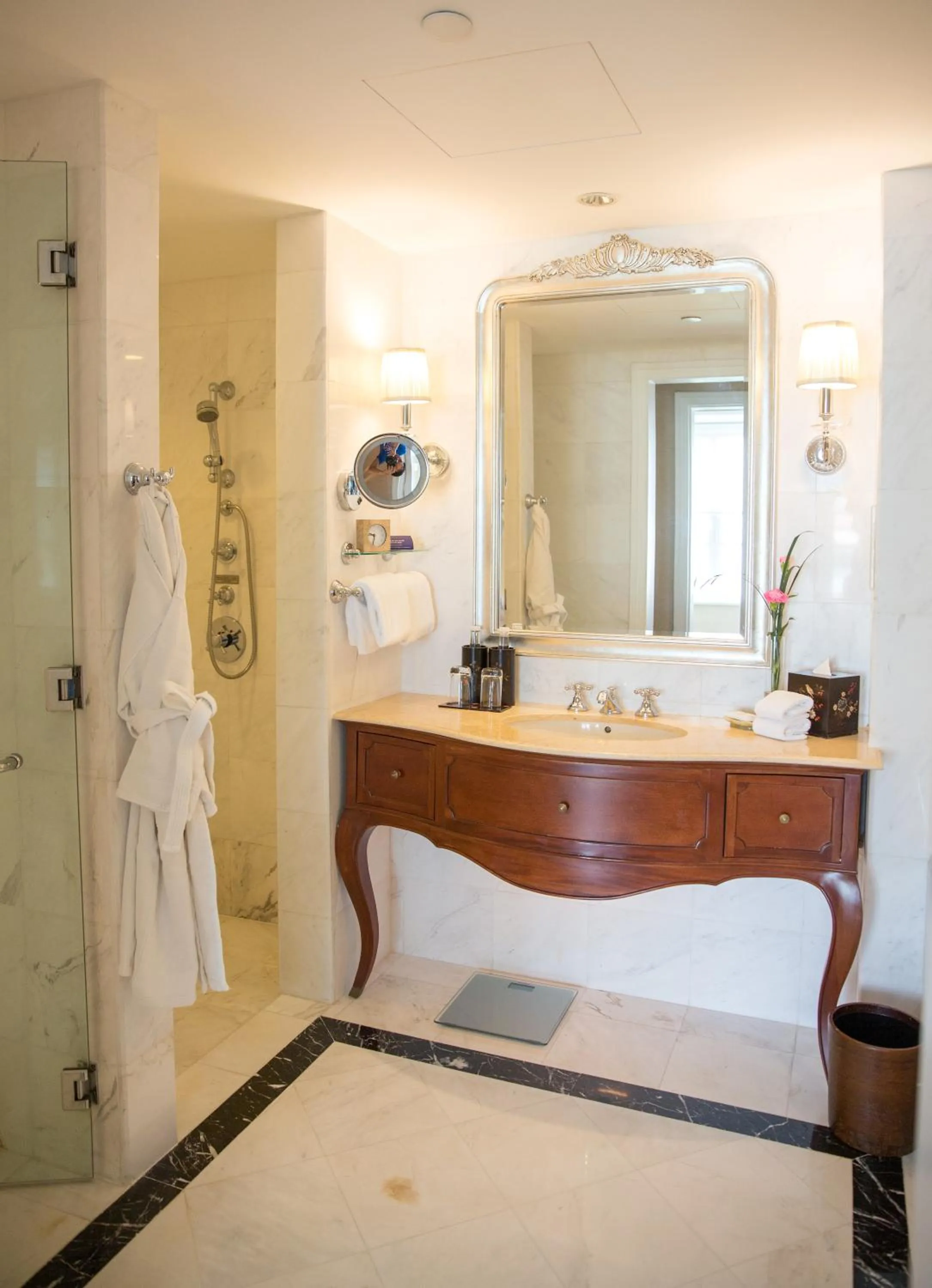 Shower, Bed in Park Hyatt Saigon