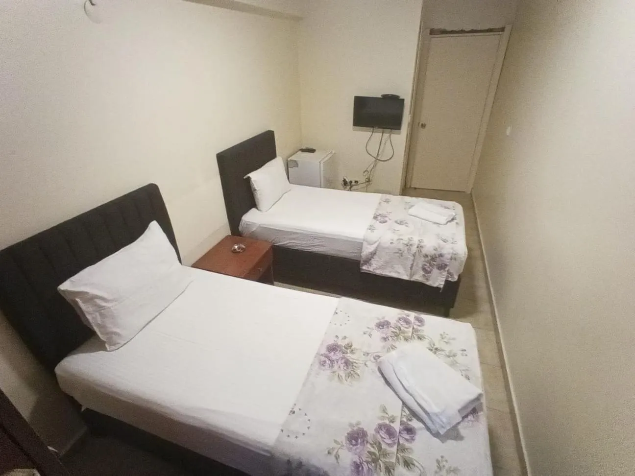 Photo of the whole room in şah otel