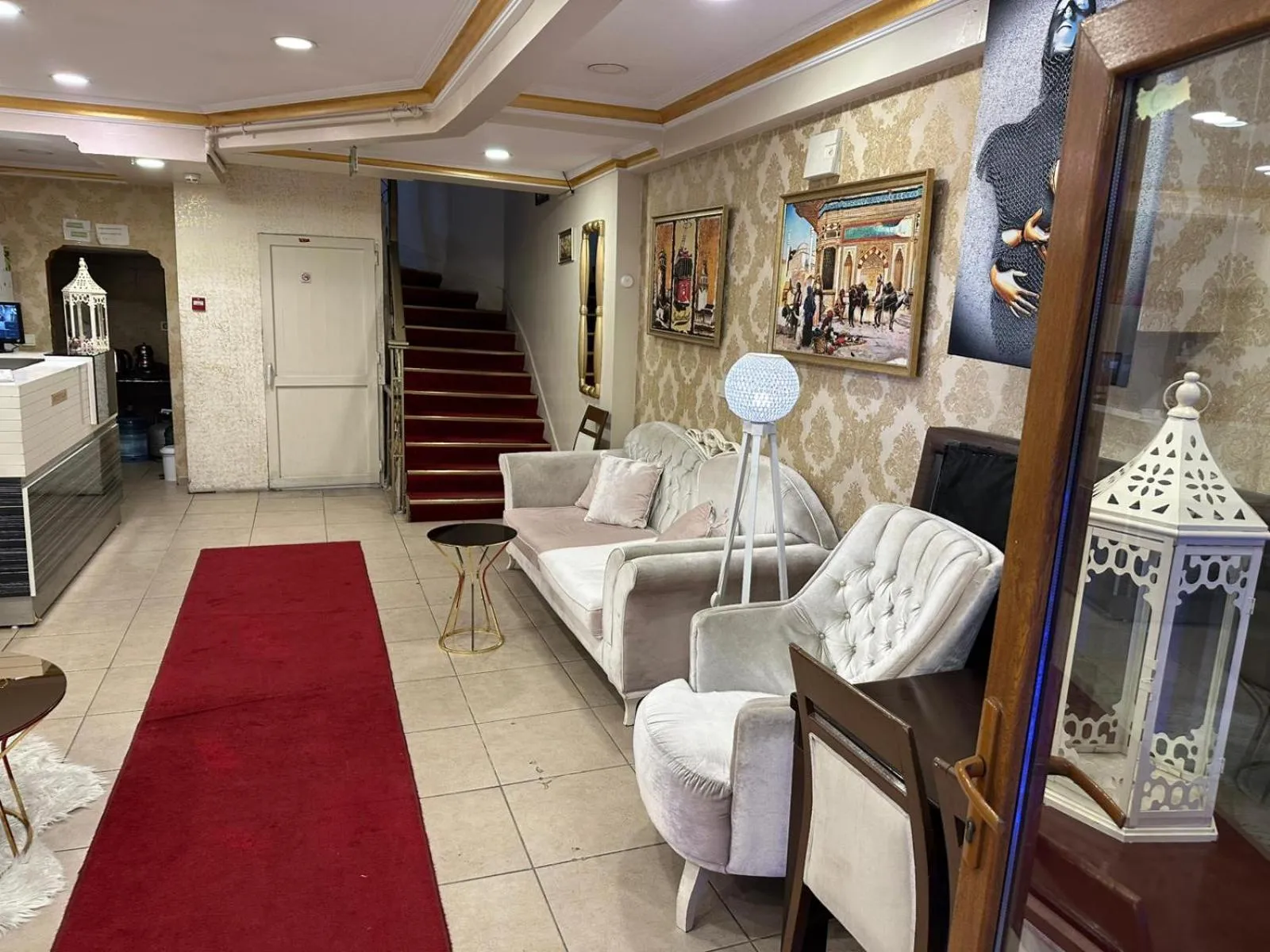 Lobby or reception in şah otel