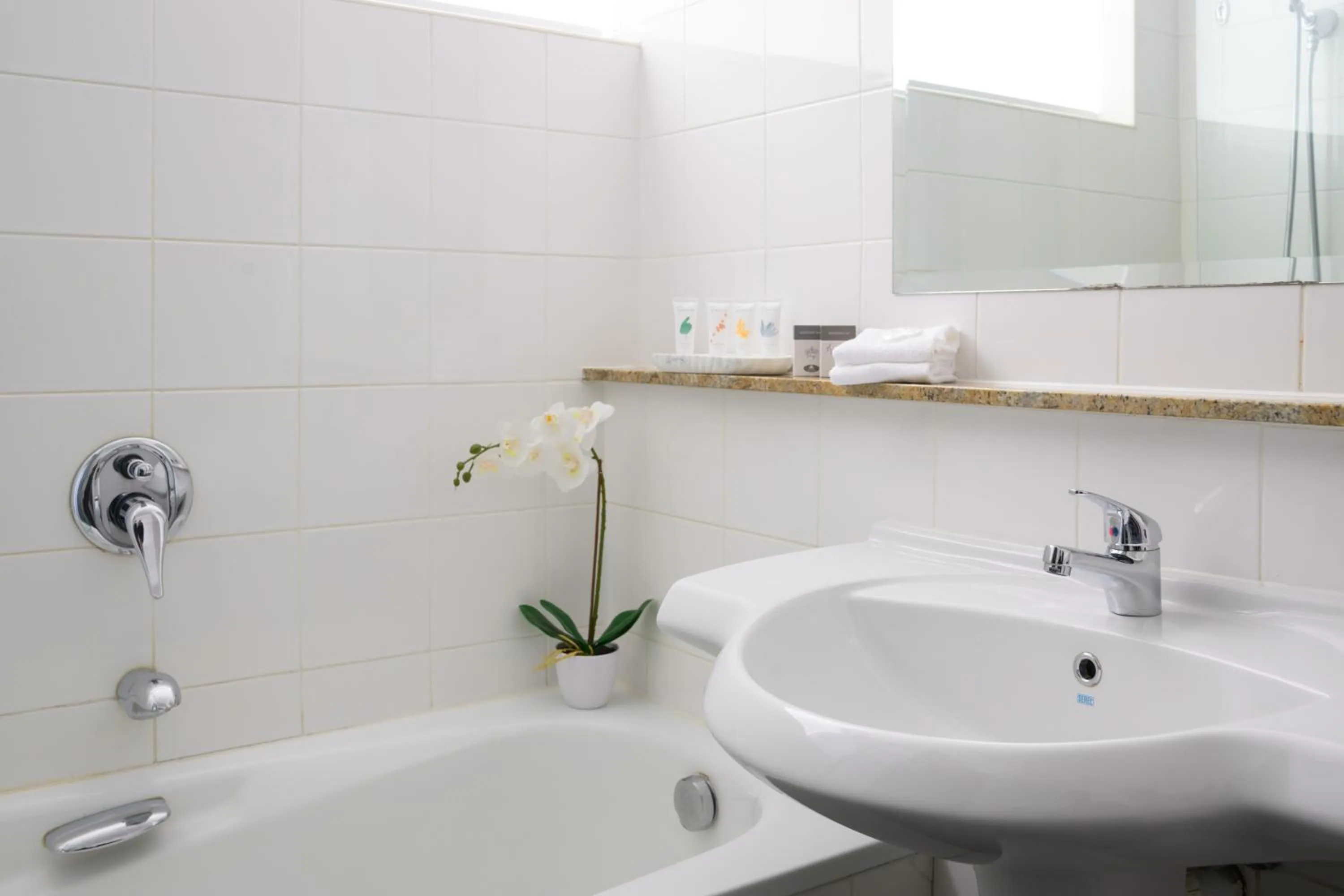 Crest on Barkly Hotel