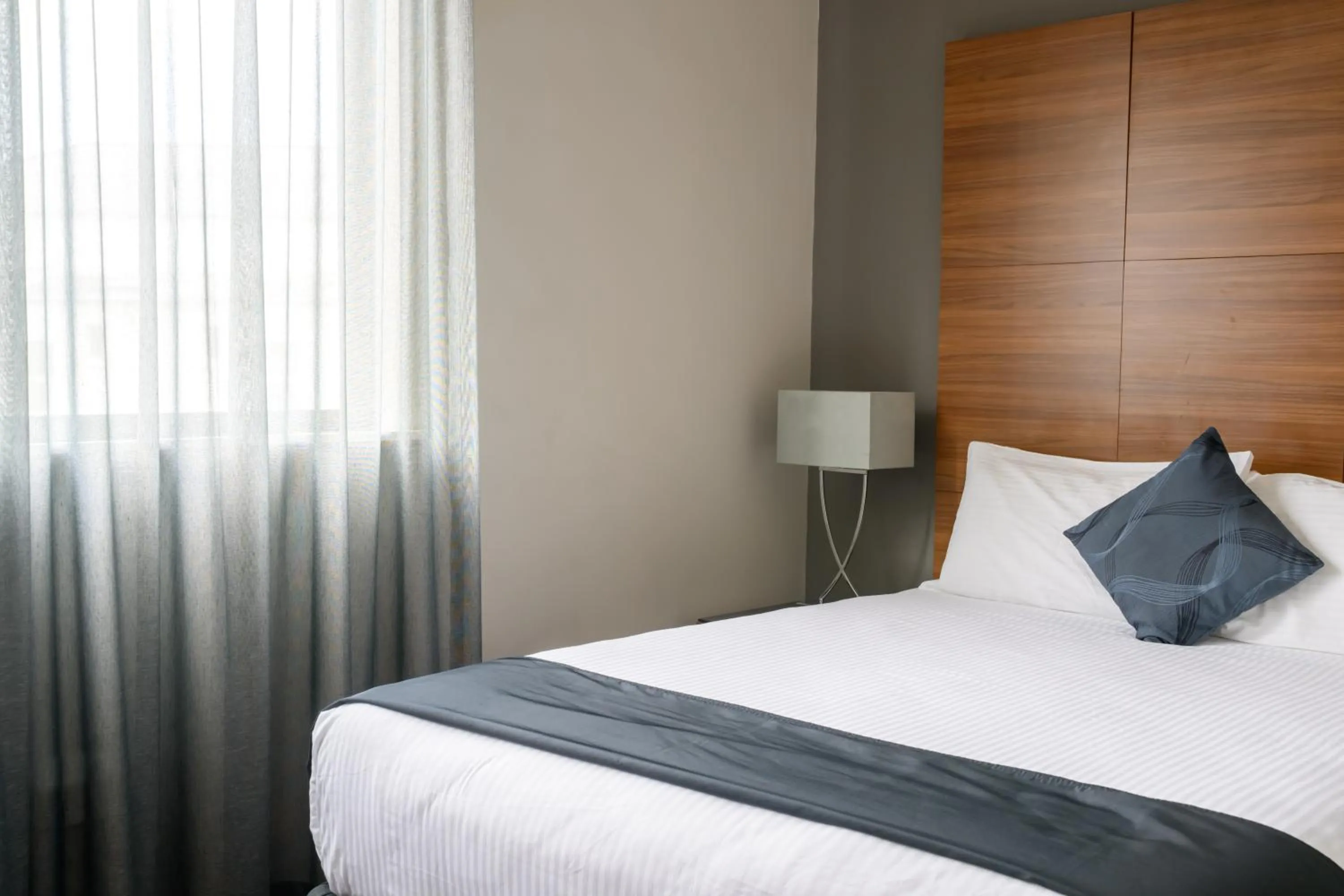 Bed in Crest on Barkly Hotel