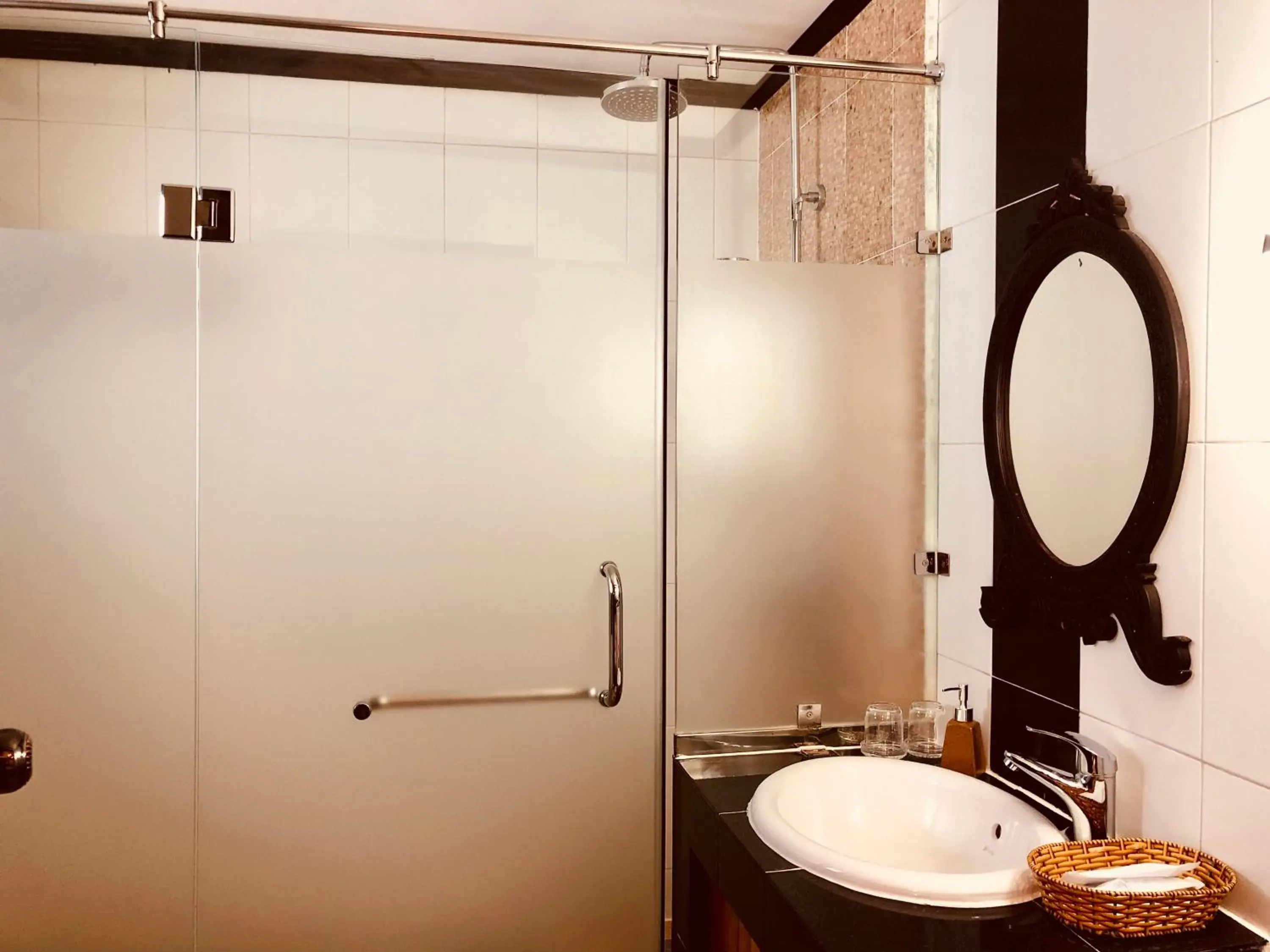 Deluxe Twin Room in Merry Riverside Hotel Deluxe Twin Room in Merry Riverside Hotel