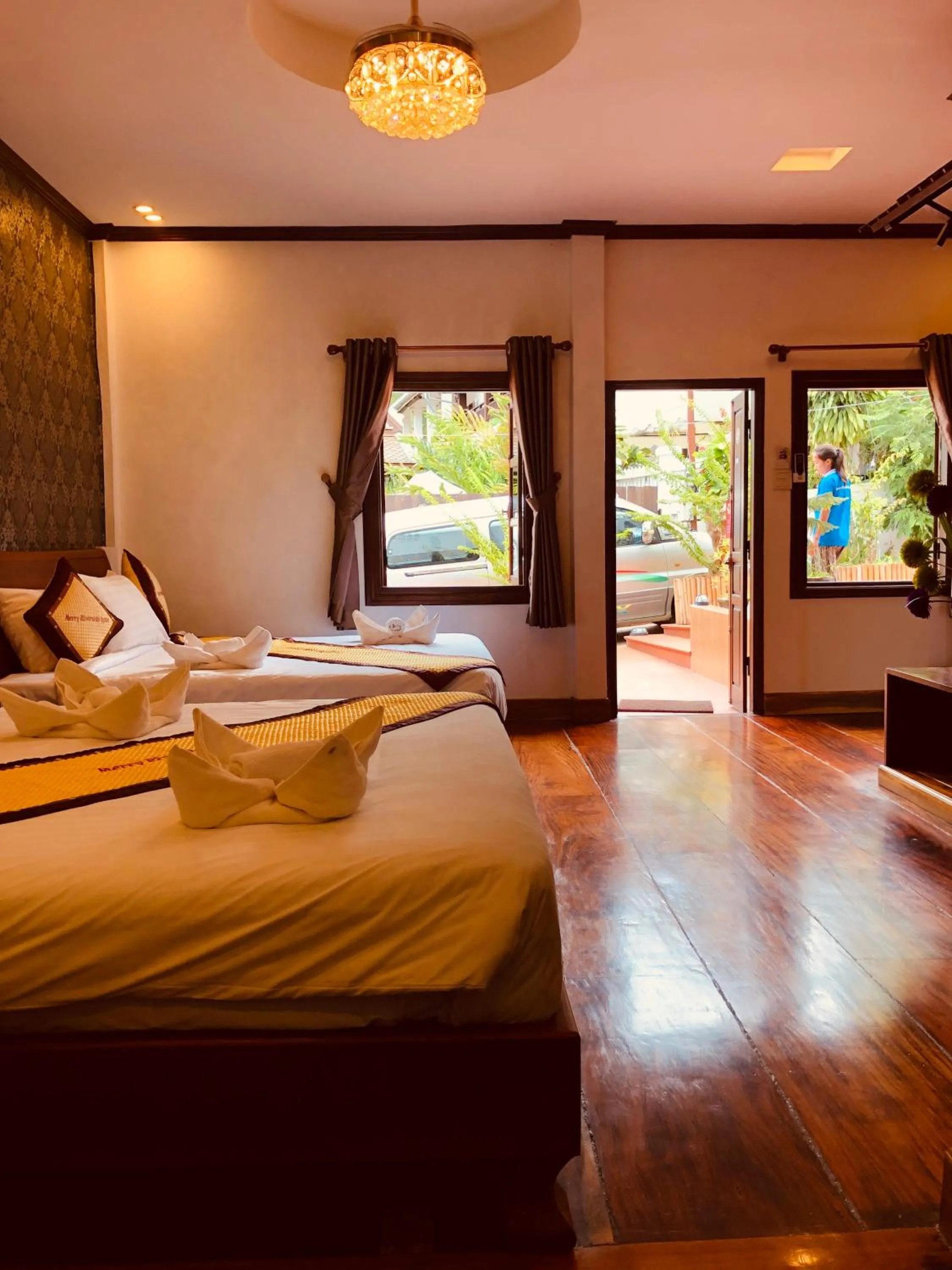 Bedroom, Bed in Merry Riverside Hotel