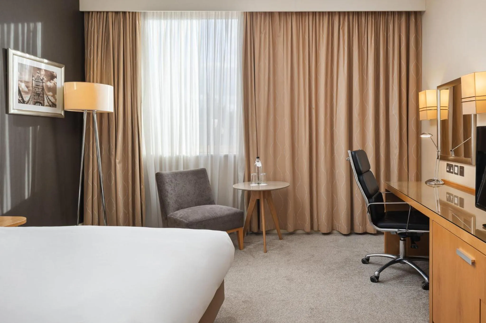 Photo of the whole room, Bed in Crowne Plaza London Ealing by IHG