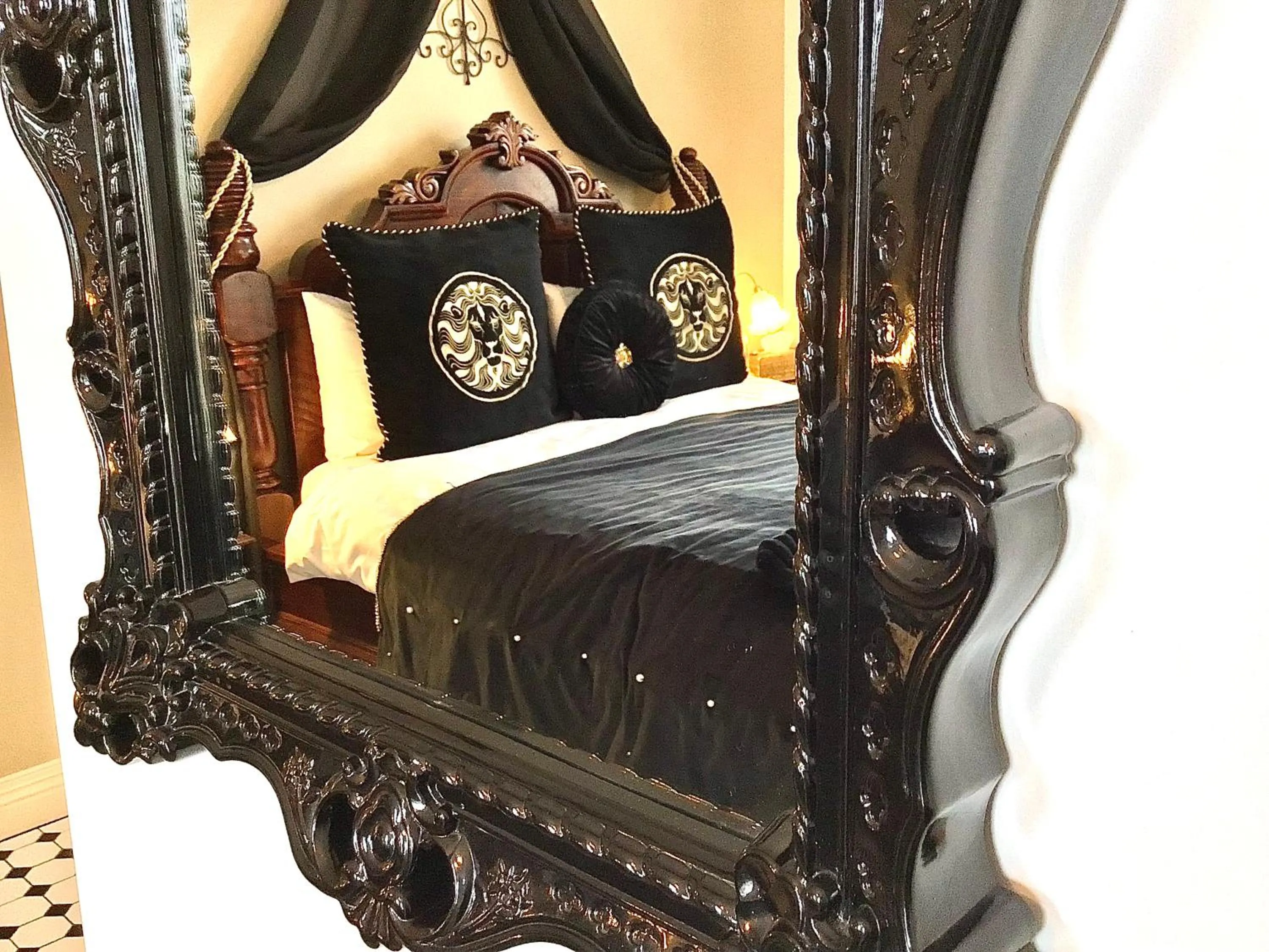 Bed in Kurrajong House