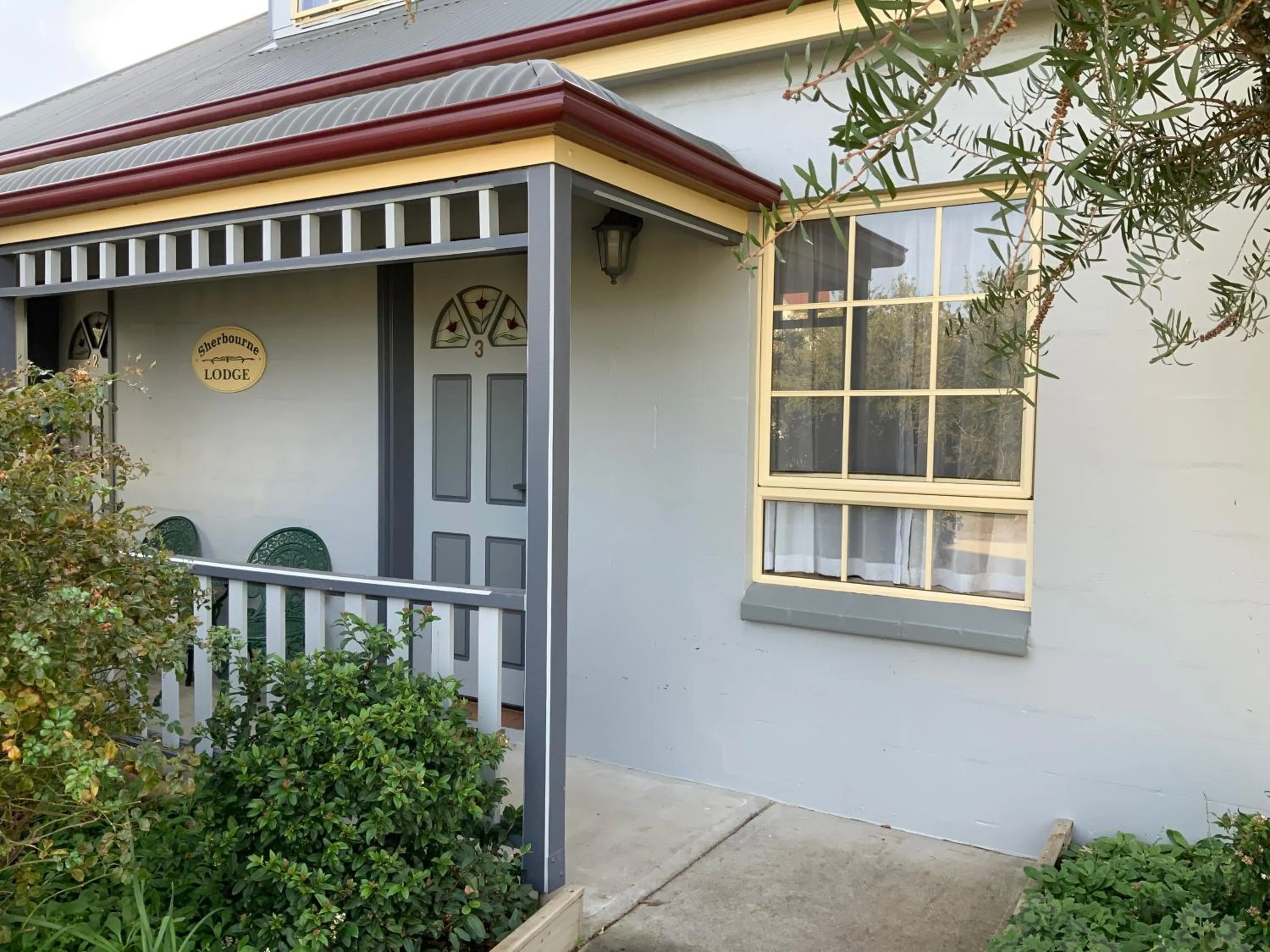 Property building in Swansea Cottages & Lodge Suites