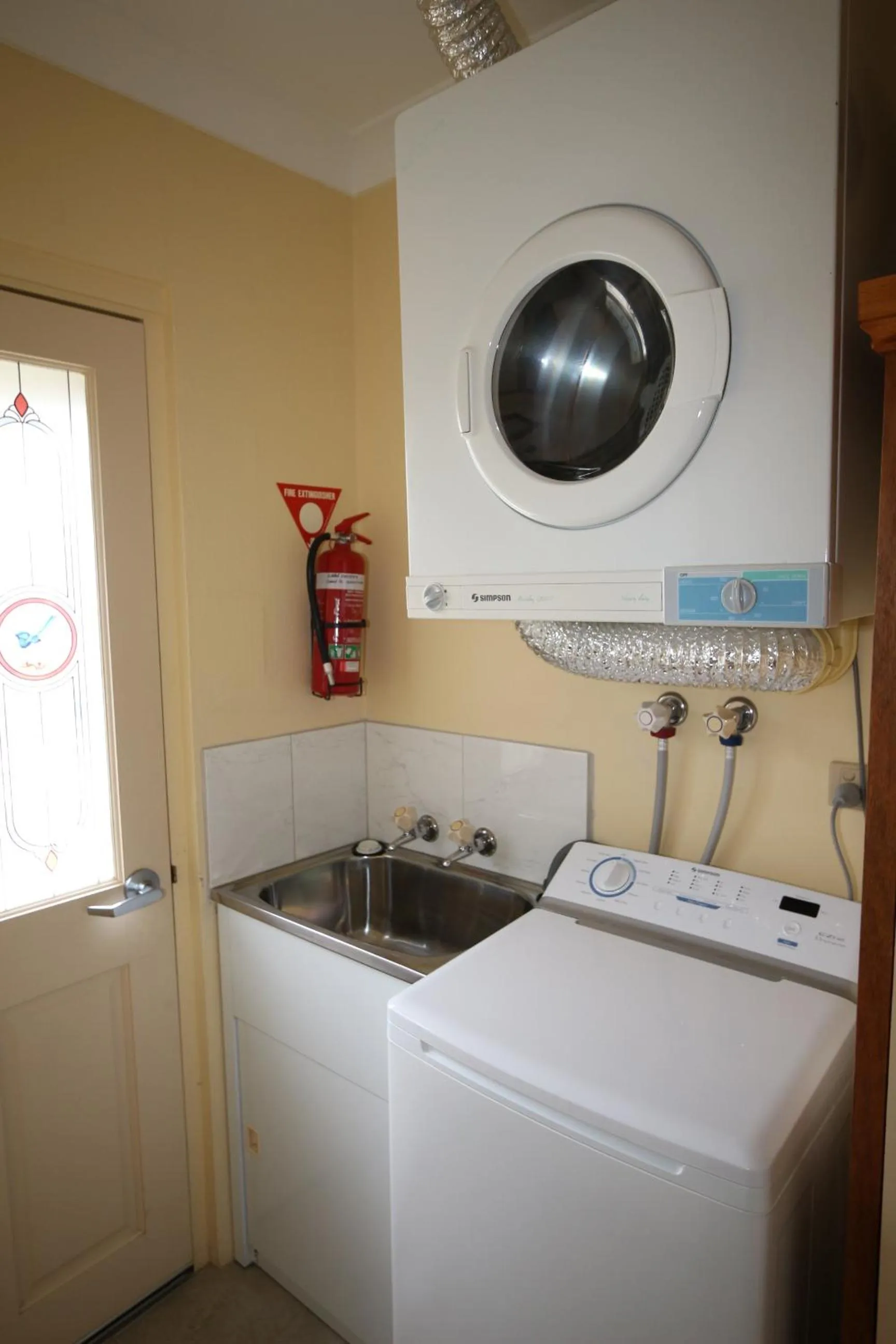 Area and facilities in Swansea Cottages & Lodge Suites