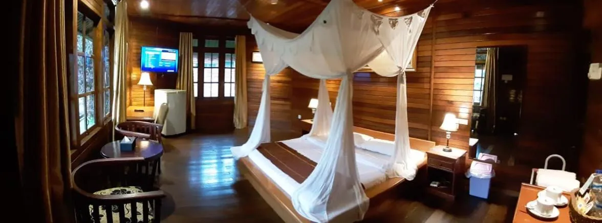 cot, Bed in Highland Resort & Nature Tours