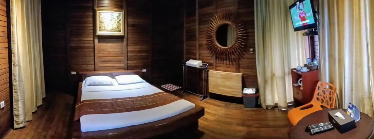 Bed in Highland Resort & Nature Tours