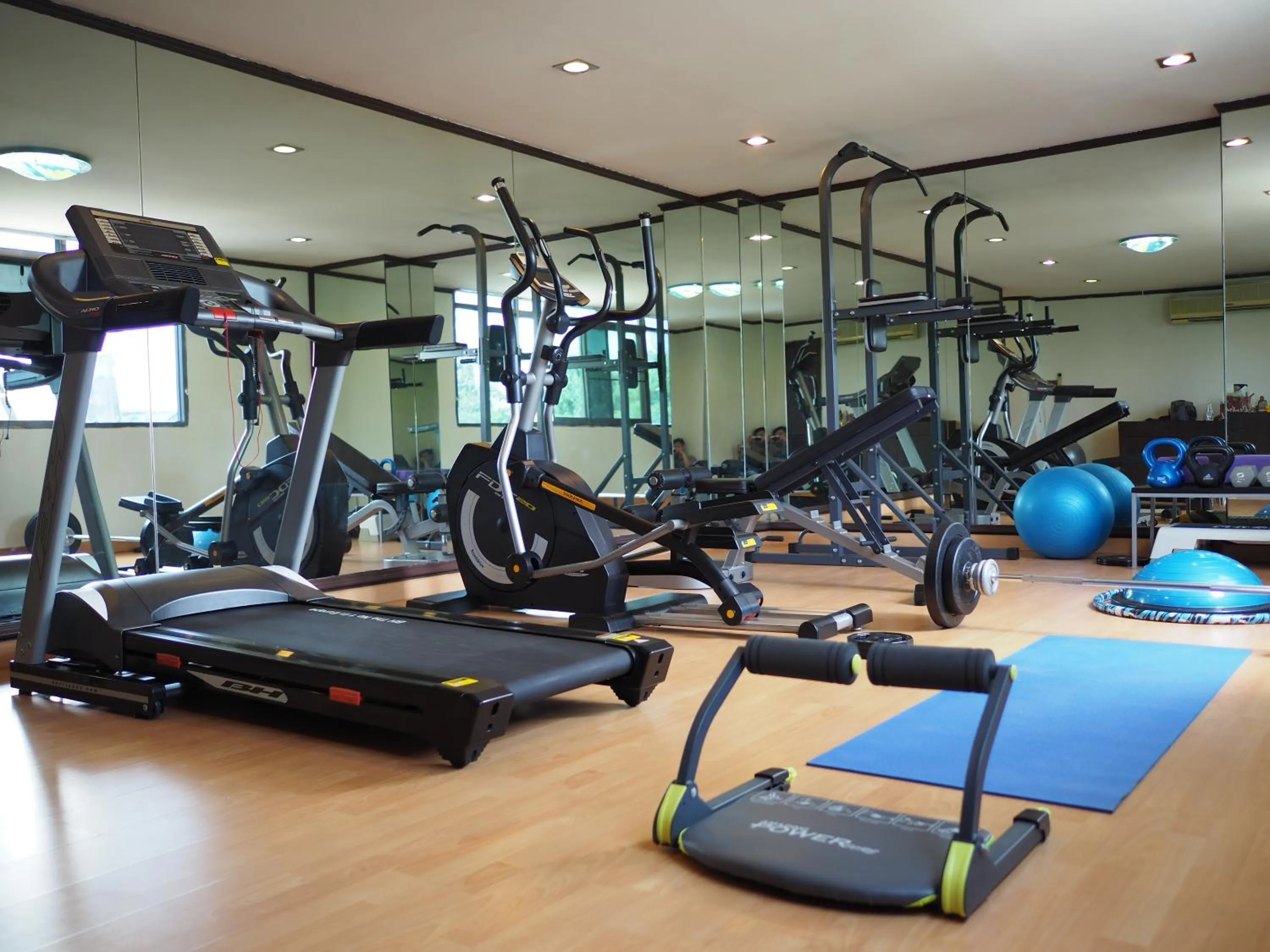 Fitness centre/facilities in Bangkok Inter Place