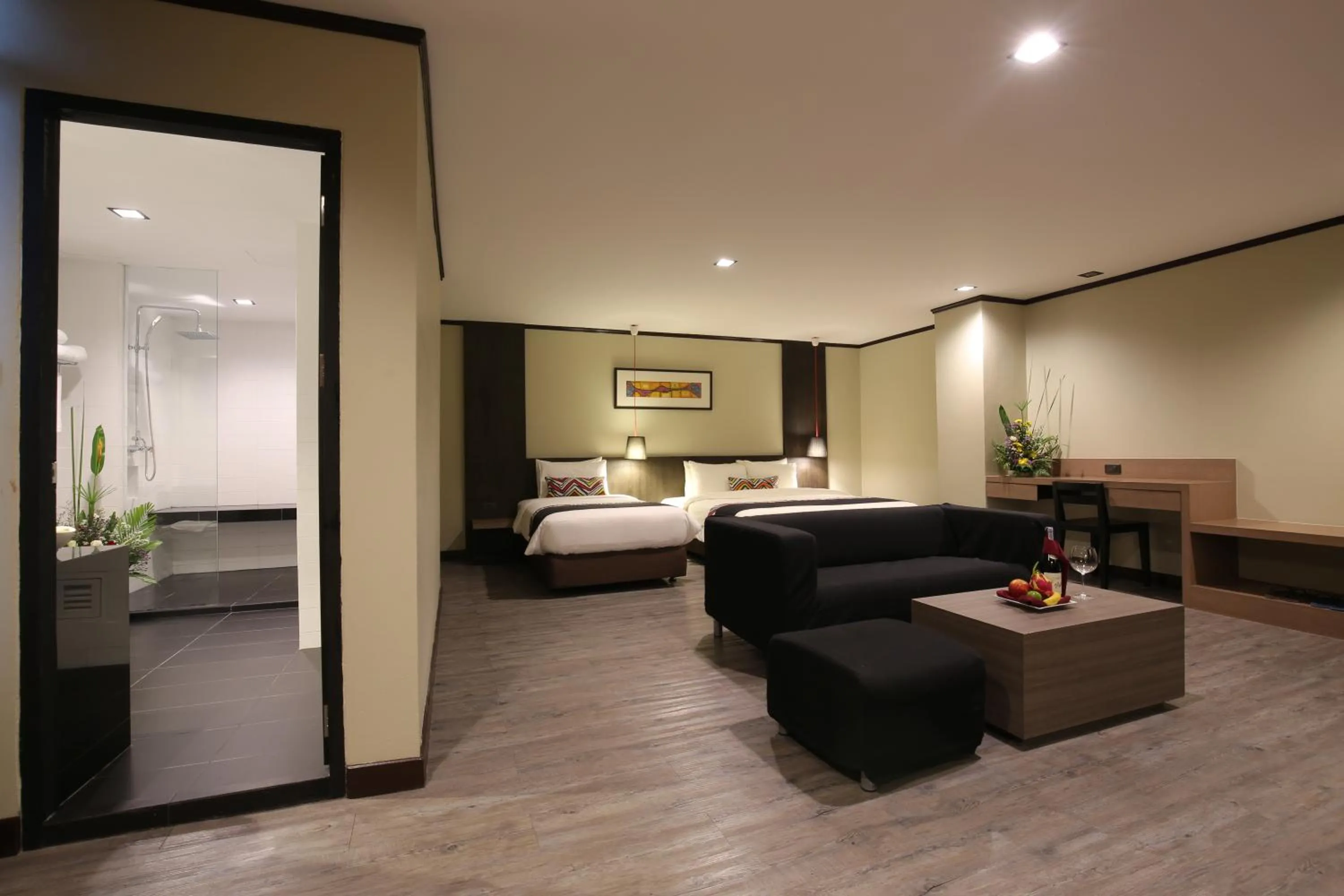 Photo of the whole room in Bangkok Inter Place