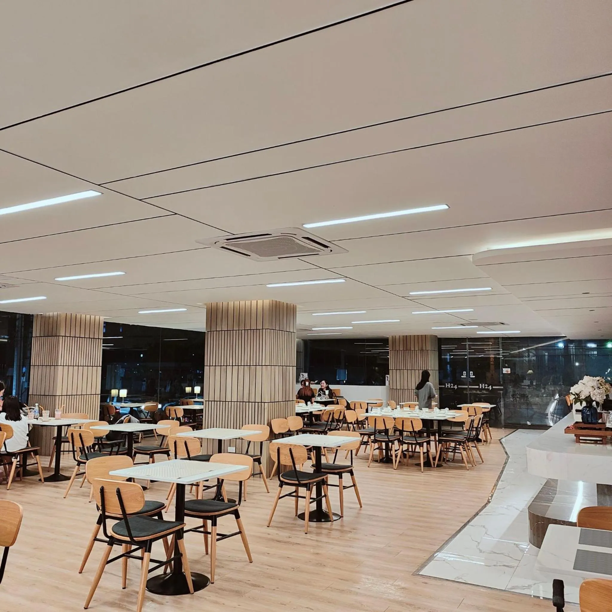 Restaurant/places to eat in Bangkok Inter Place