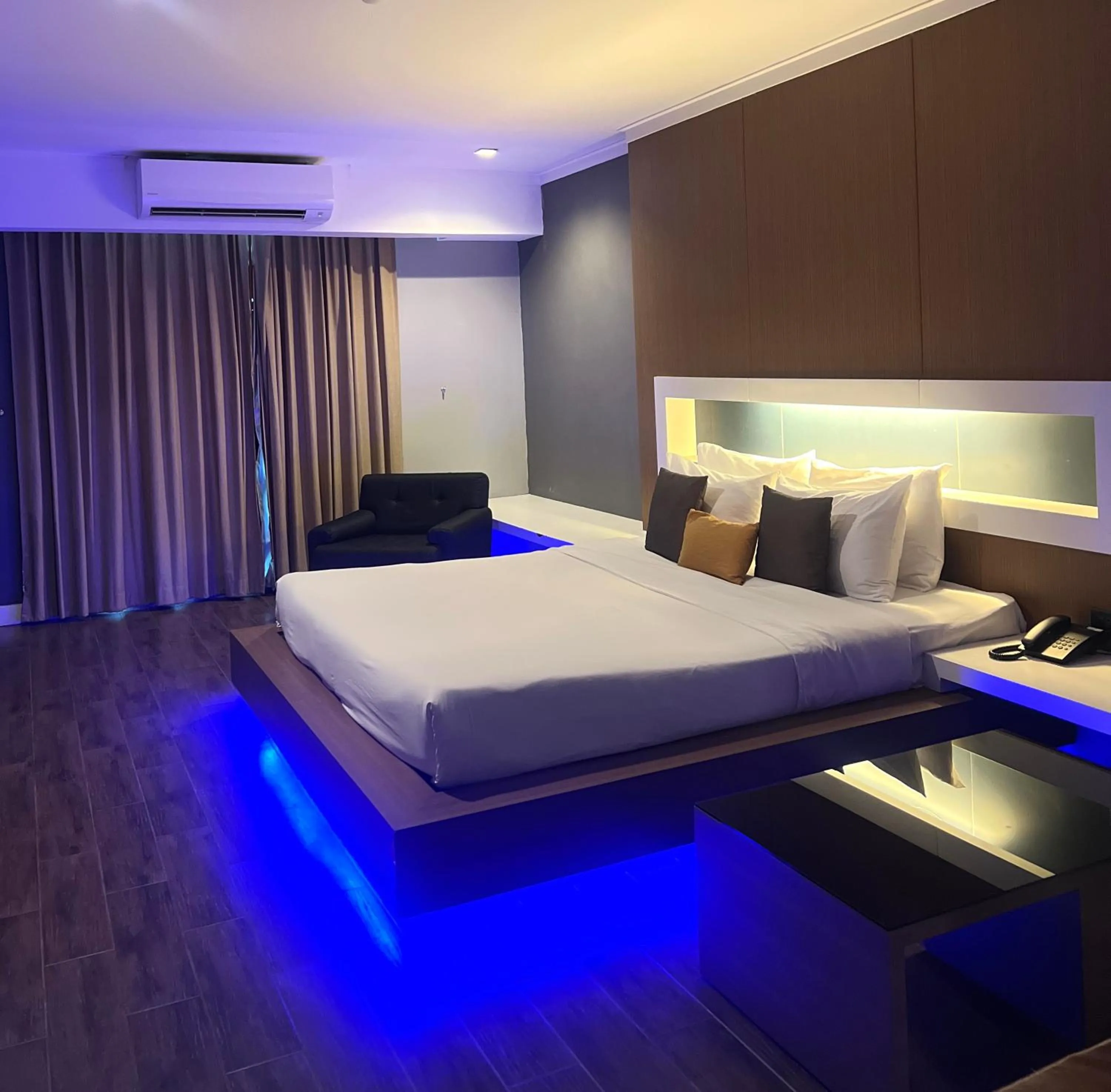 Bedroom in Bangkok Inter Place