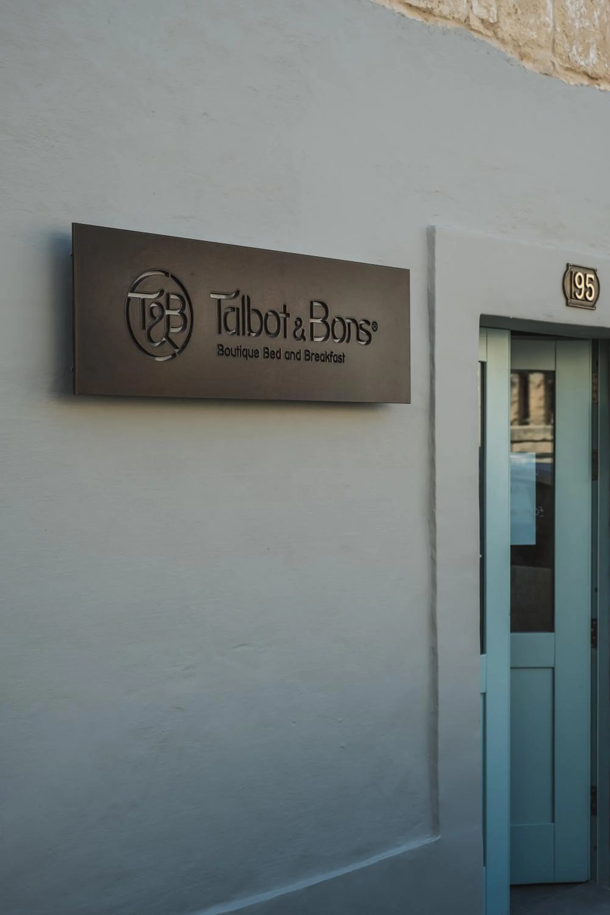 Property building in Talbot & Bons Bed & Breakfast