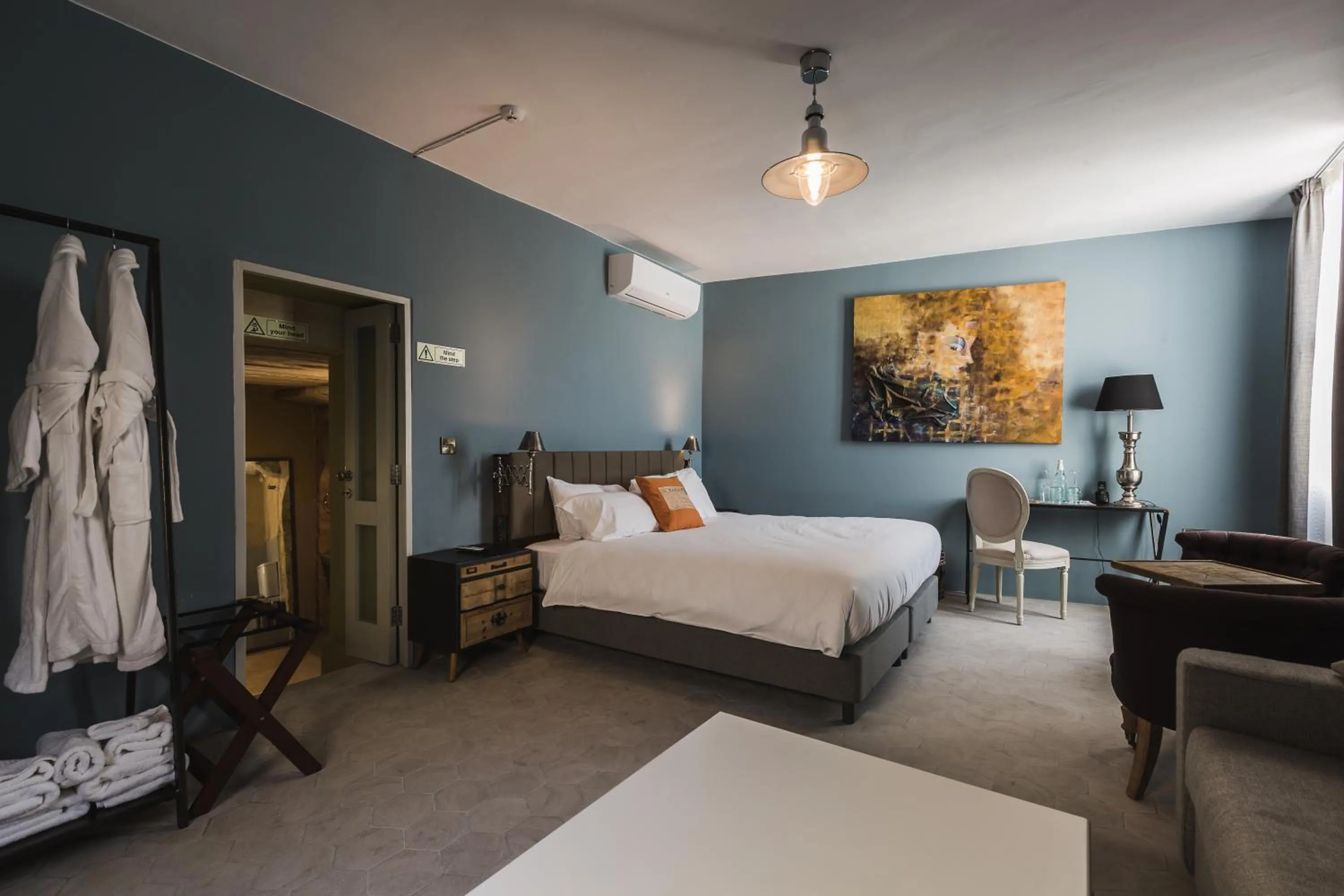 Bed in Talbot & Bons Bed & Breakfast