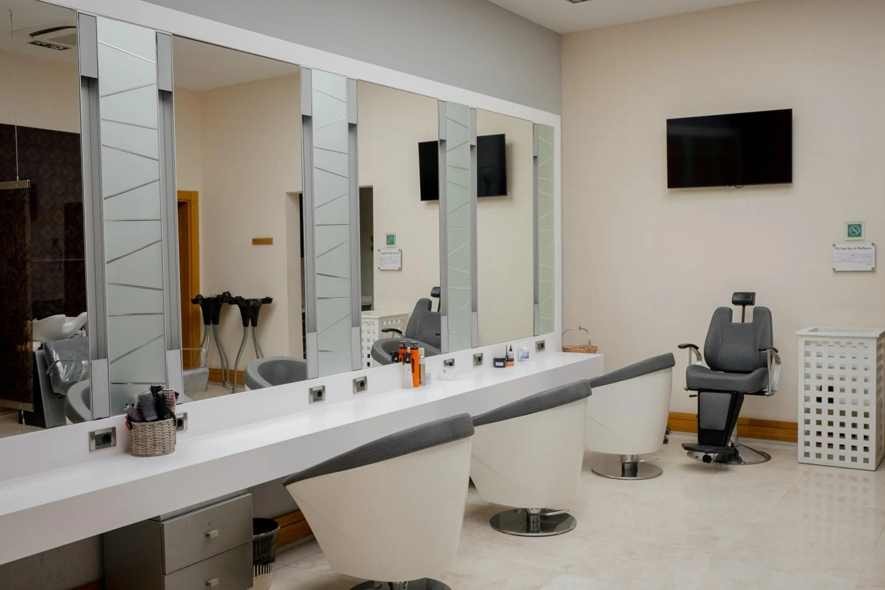 Spa and wellness centre/facilities in FLY INN BAKU