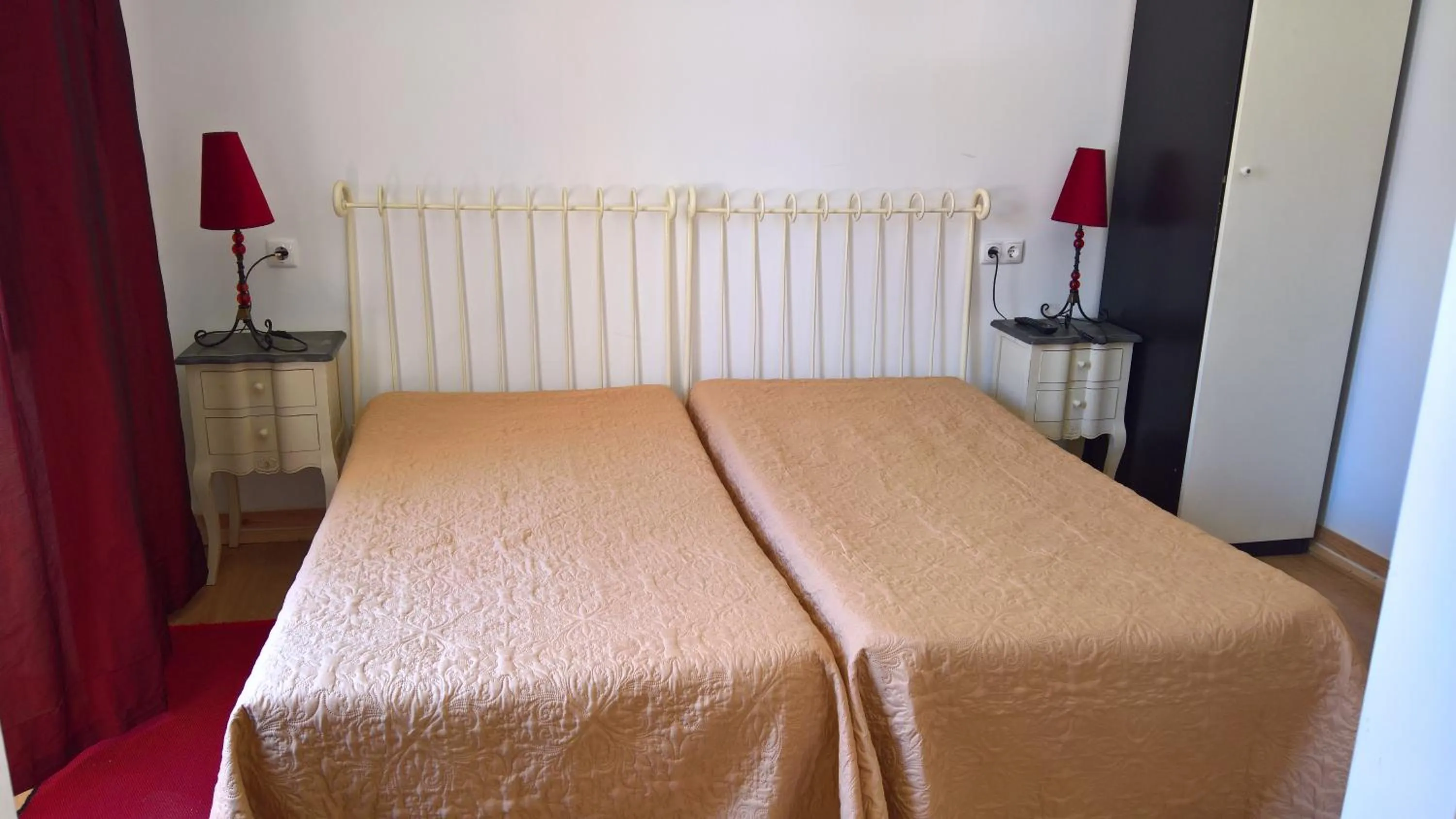 Bedroom, Bed in Casa Dom Manoel