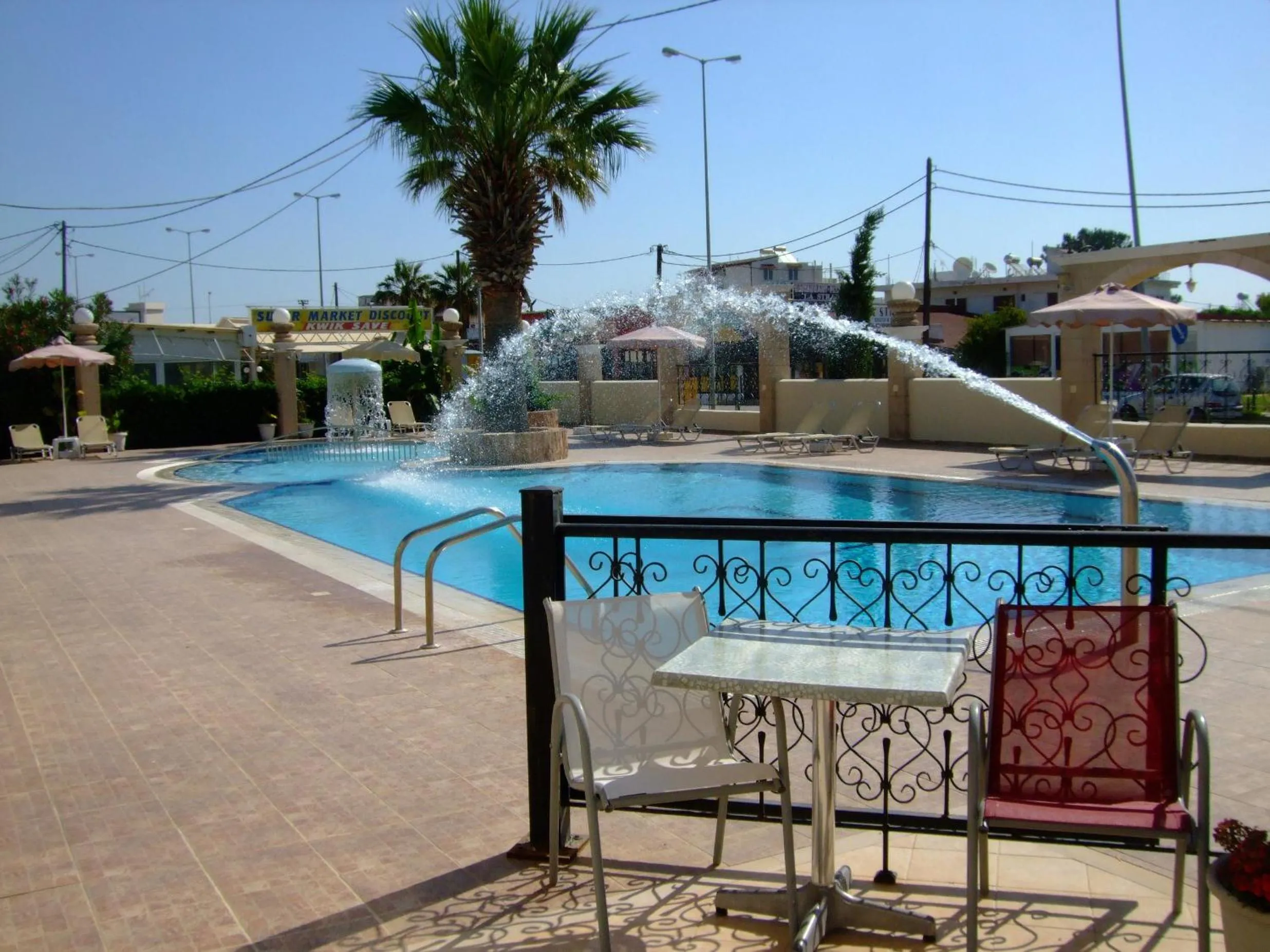 Swimming pool in Antonios Hotel
