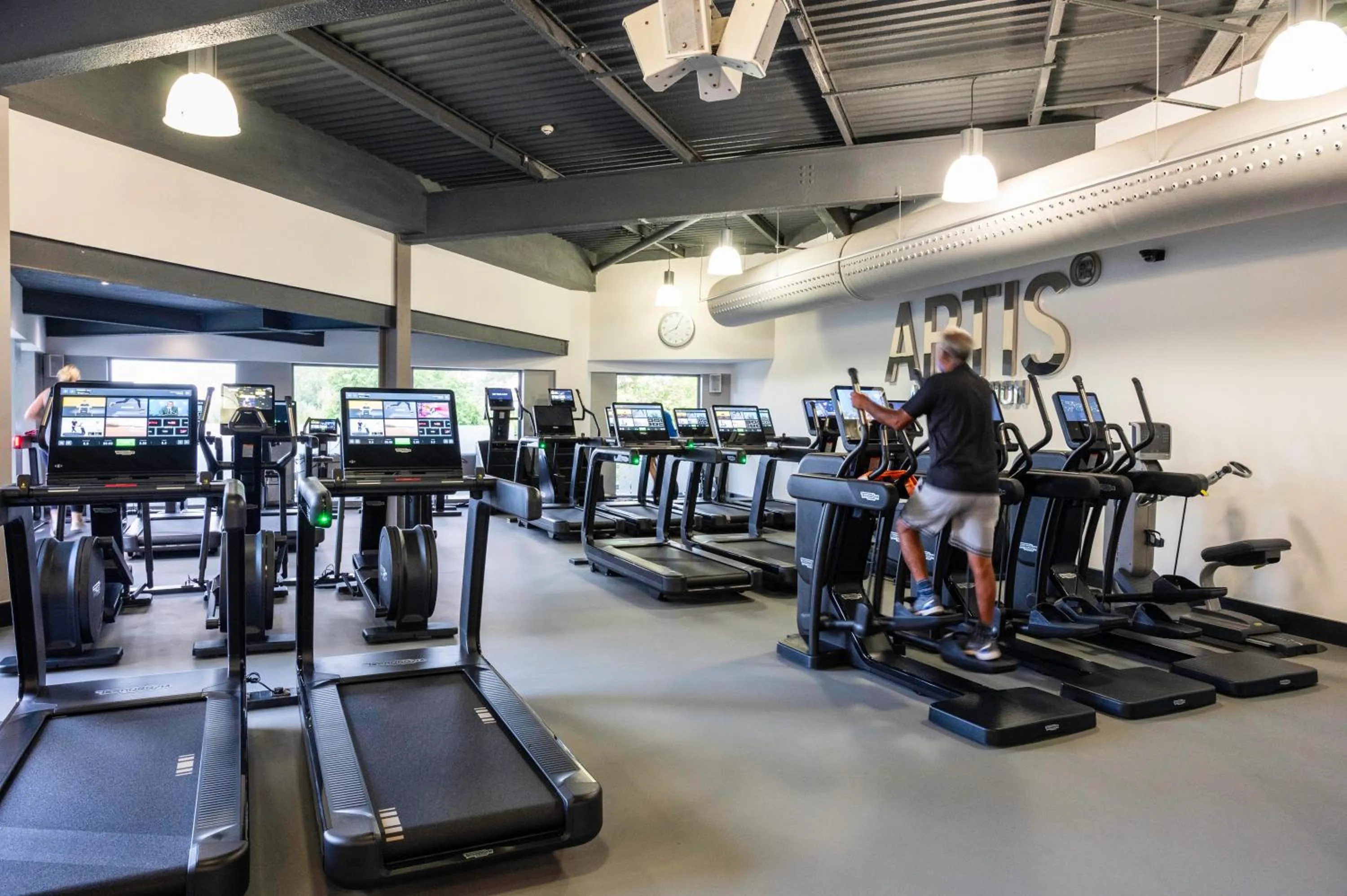 Fitness centre/facilities in DoubleTree by Hilton Bristol South - Cadbury House