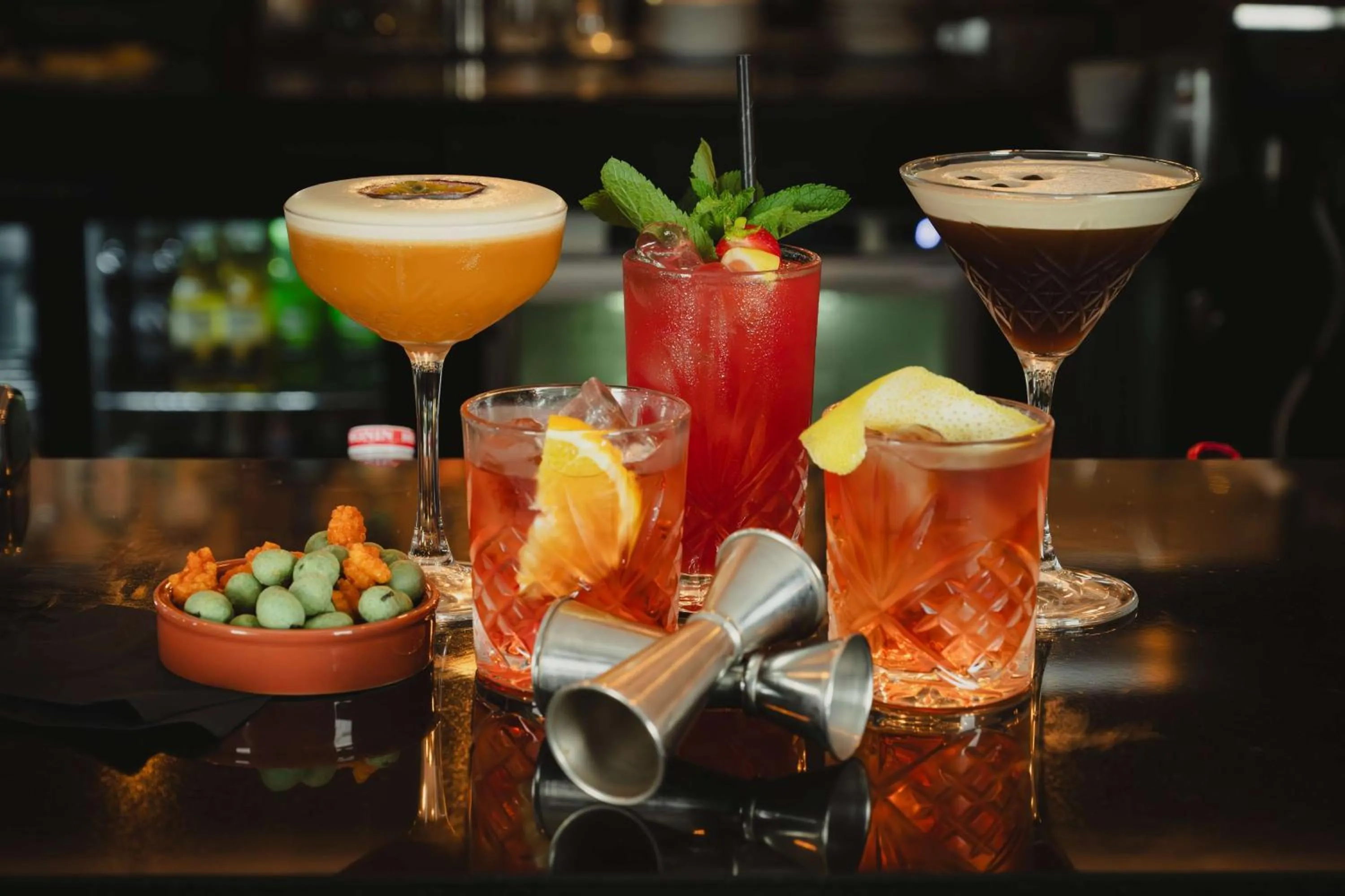 Lounge or bar in DoubleTree by Hilton Bristol South - Cadbury House