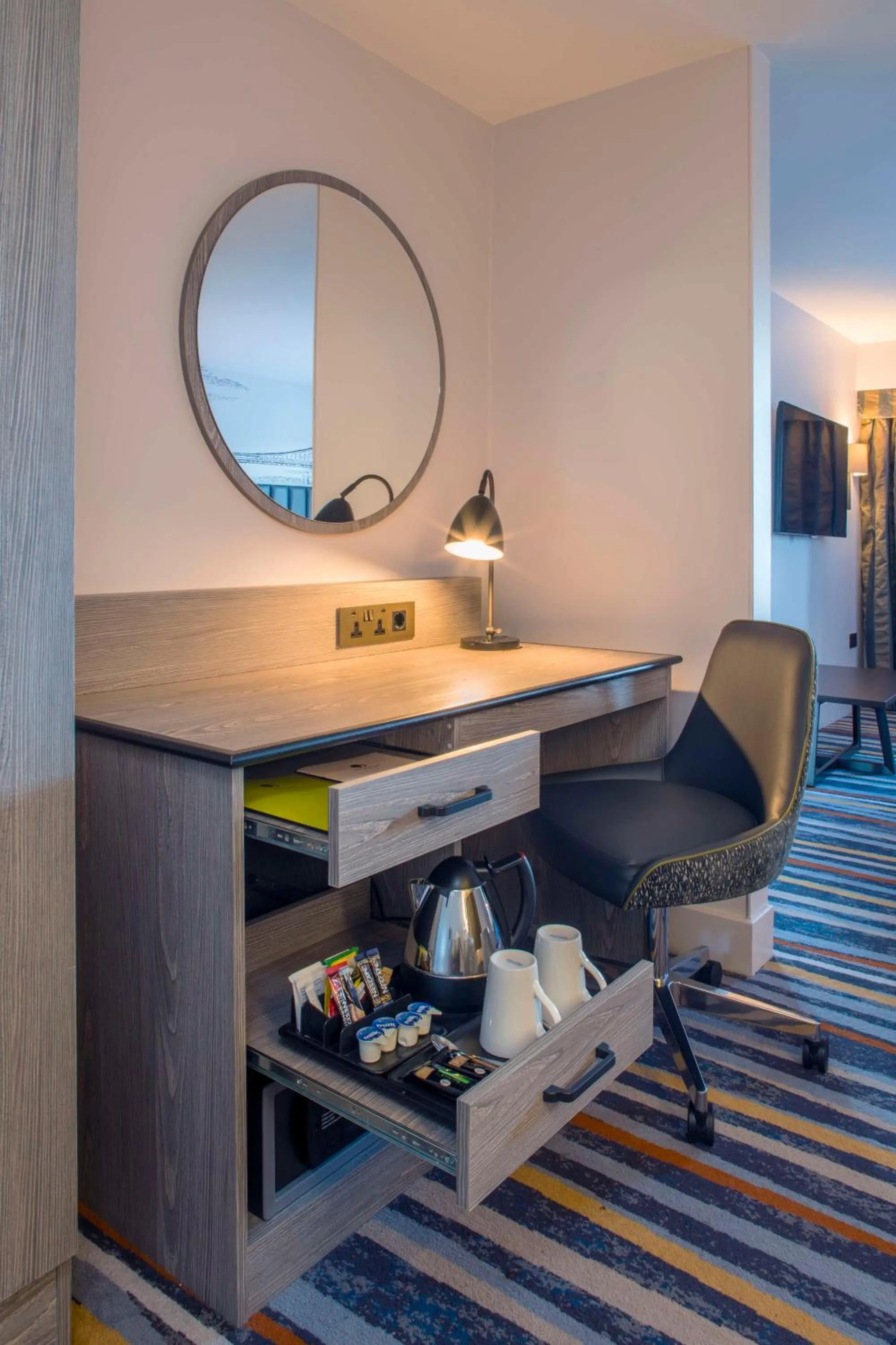 Bedroom in DoubleTree by Hilton Bristol South - Cadbury House