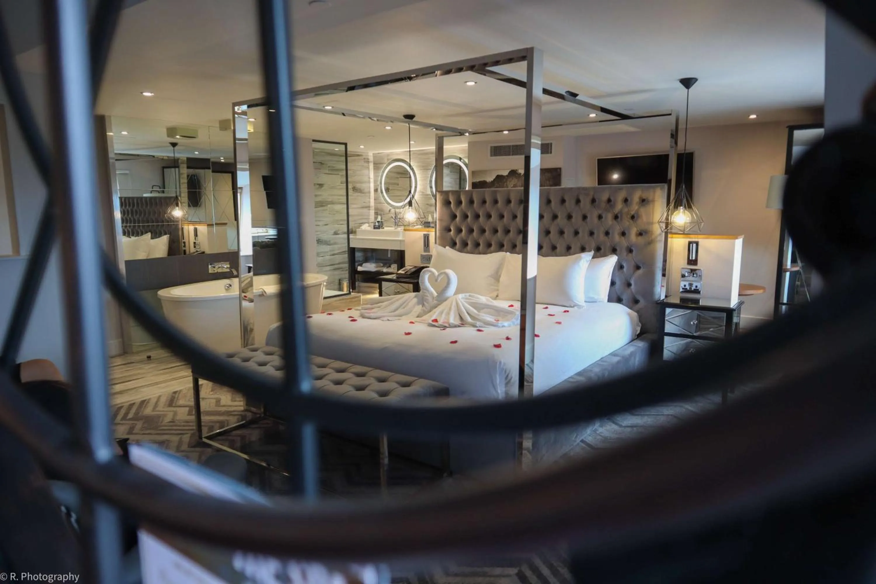 Bed in DoubleTree by Hilton Bristol South - Cadbury House