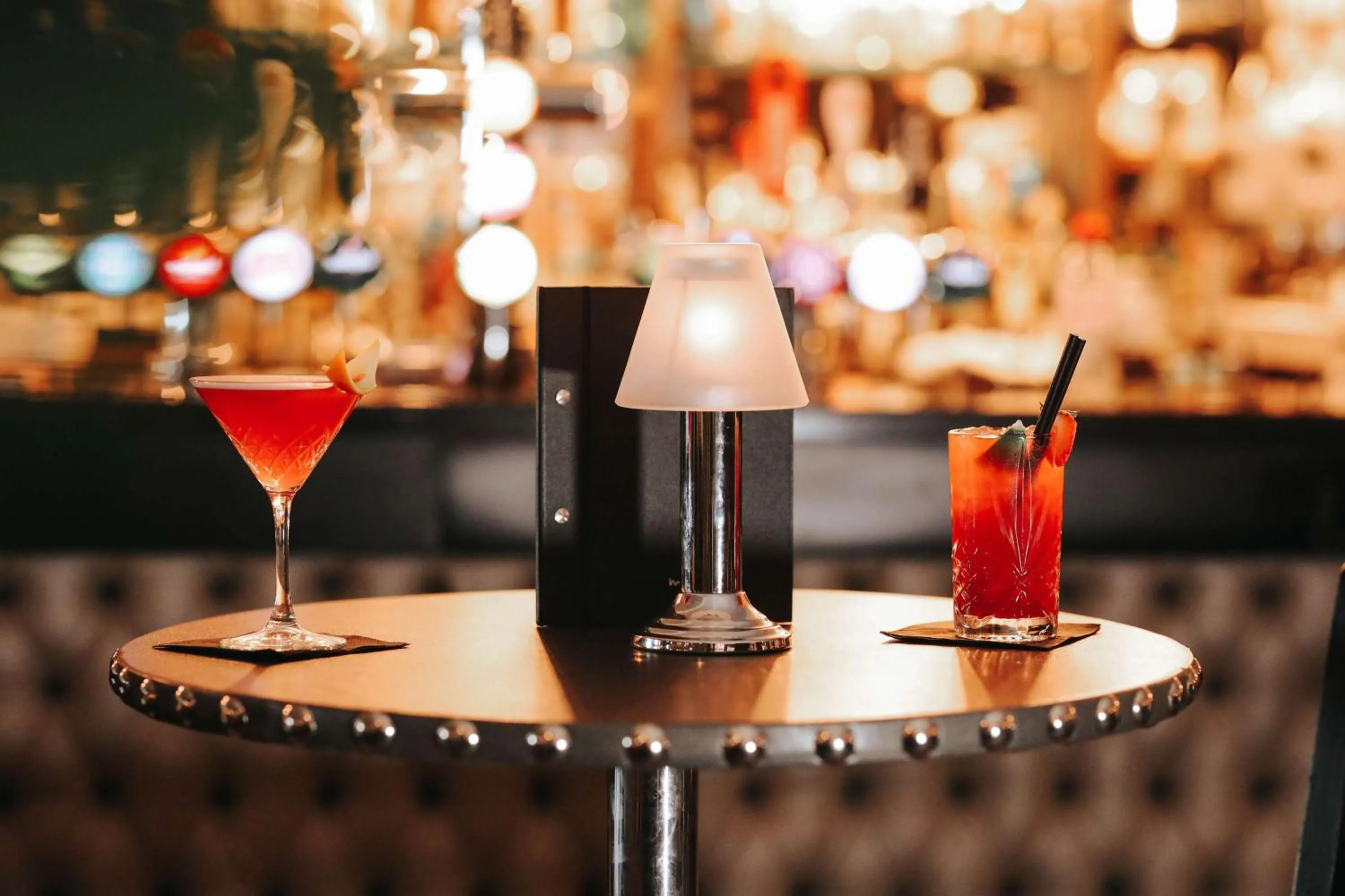 Lounge or bar in DoubleTree by Hilton Bristol South - Cadbury House