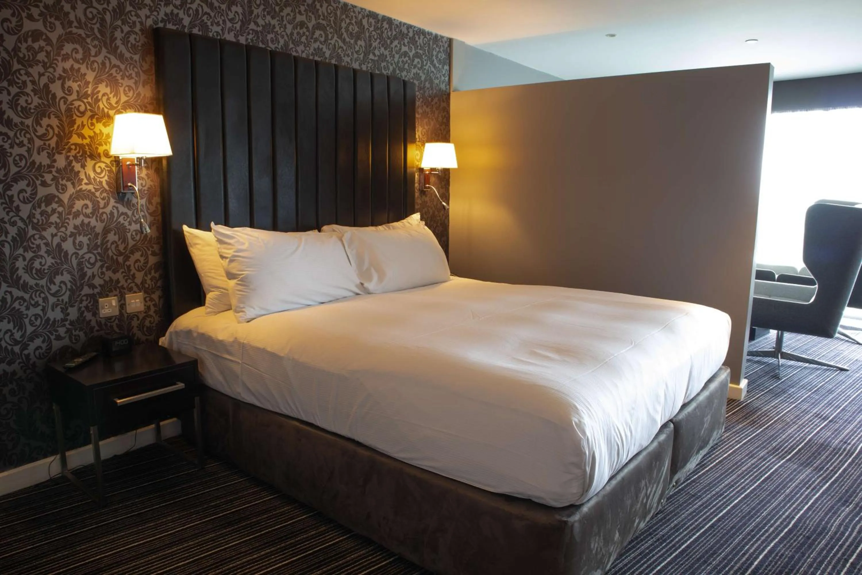 Bed in DoubleTree by Hilton Bristol South - Cadbury House