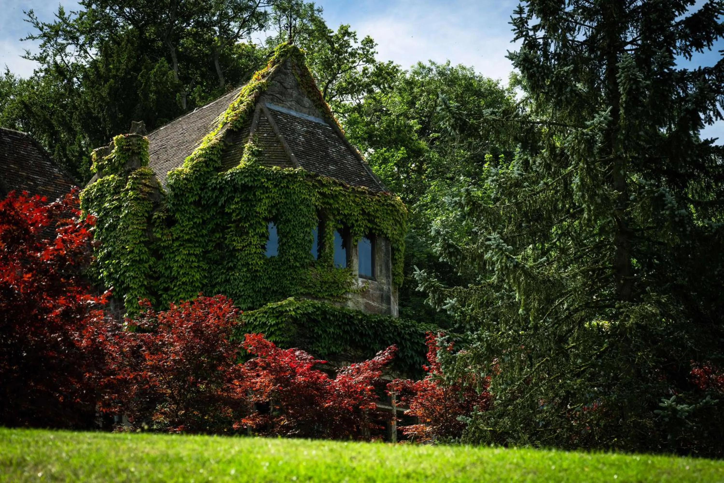 Property building in DoubleTree by Hilton Bristol South - Cadbury House