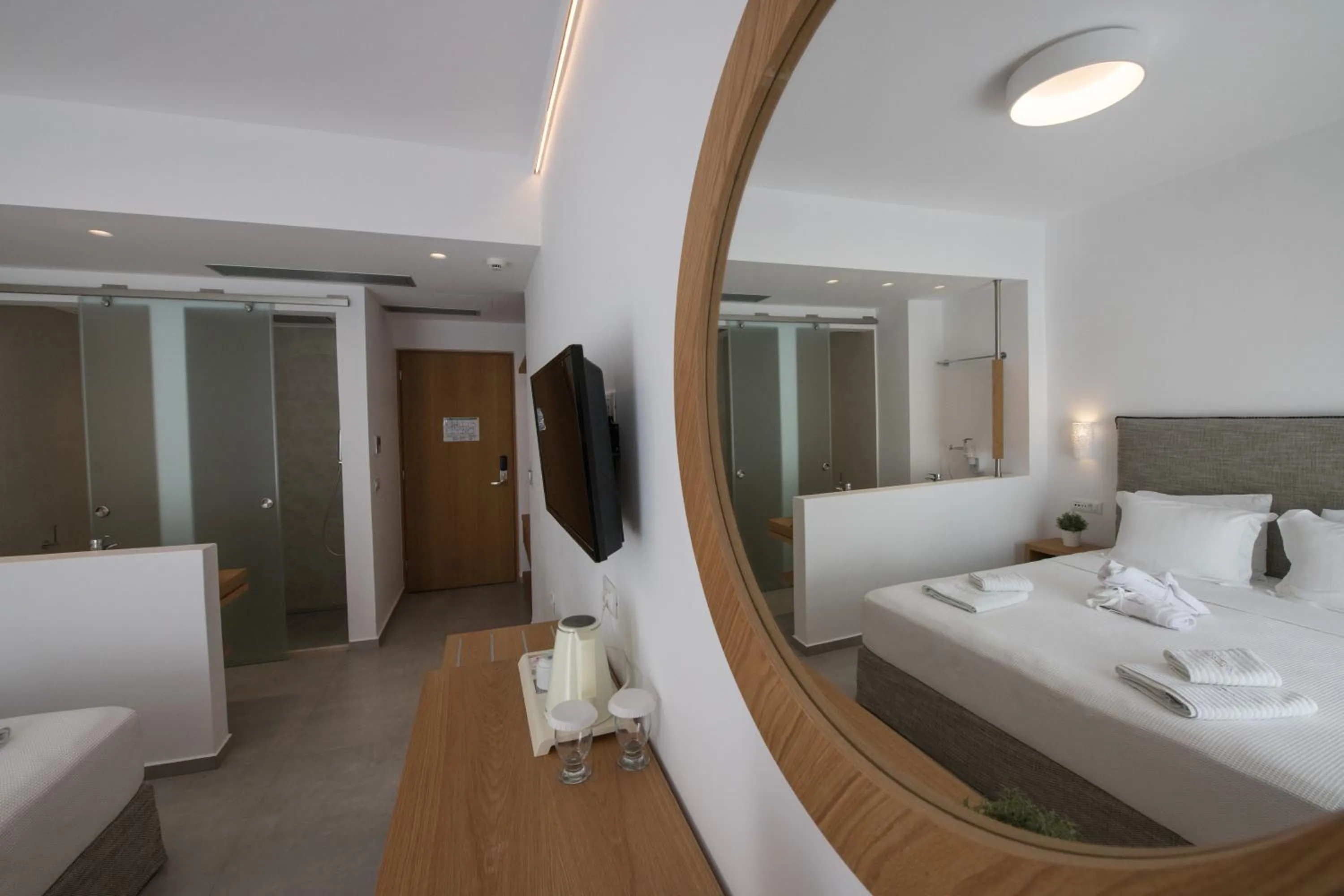 TV and multimedia, Bed in Natura Luxury Boutique Hotel Skopelos