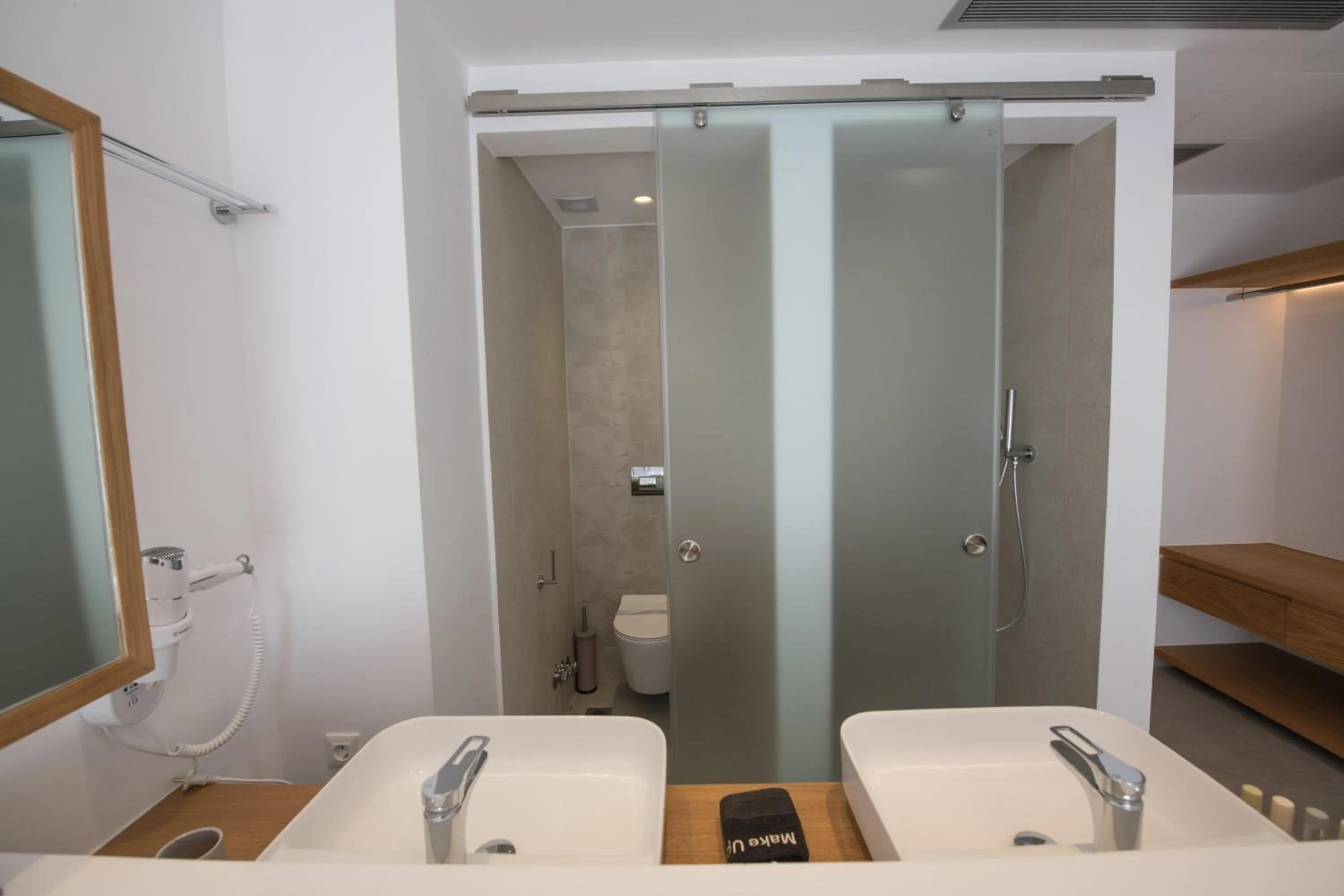 Shower in Natura Luxury Boutique Hotel Skopelos
