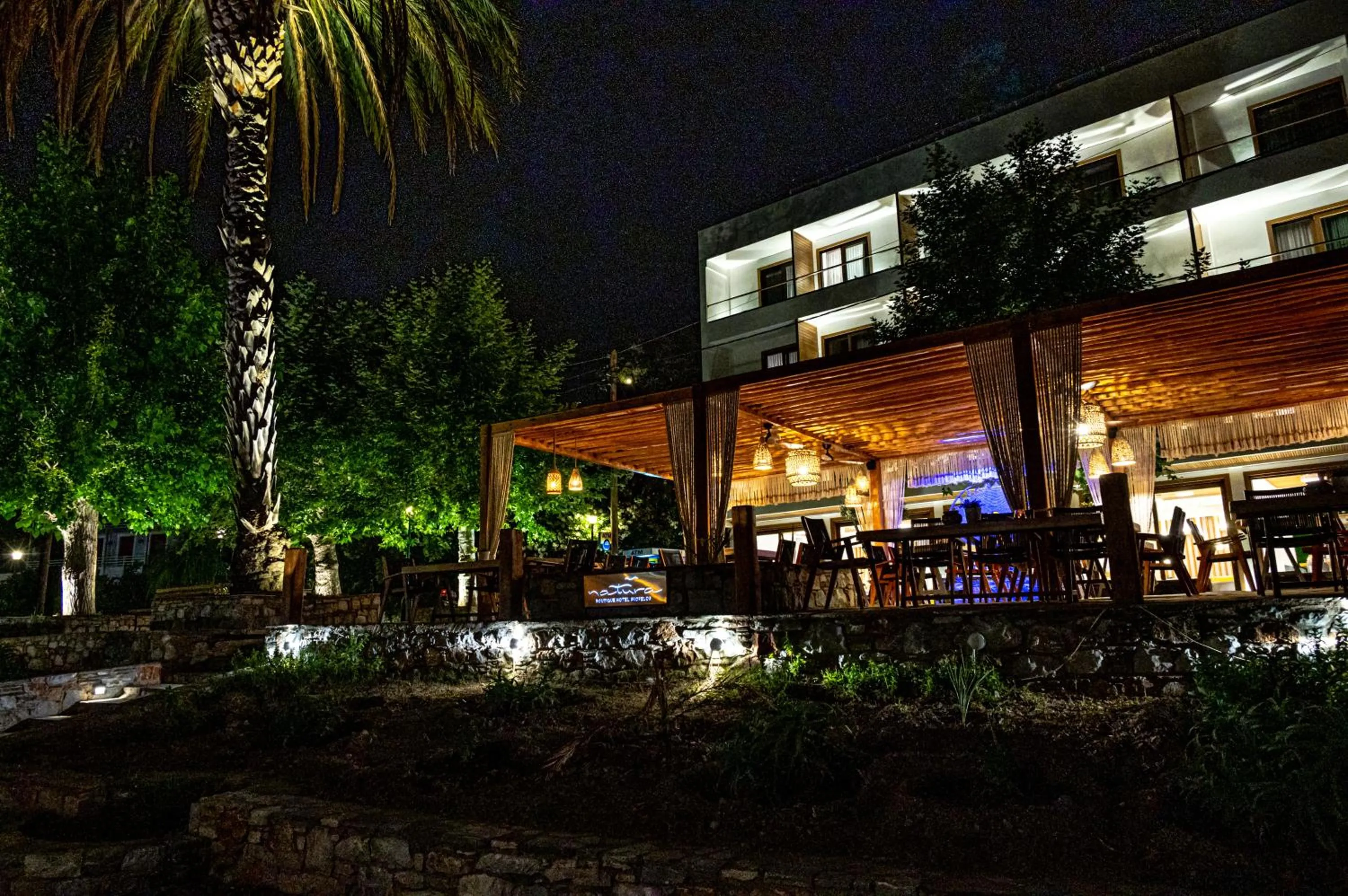 Restaurant/places to eat in Natura Luxury Boutique Hotel Skopelos