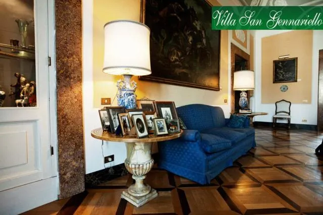 Communal lounge/ TV room in B&B Villa San Gennariello