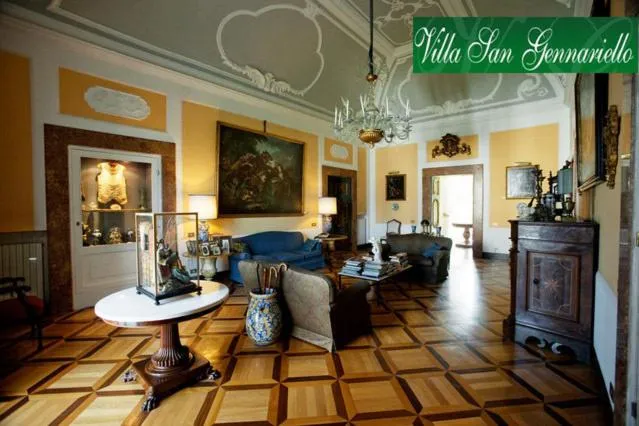 Communal lounge/ TV room in B&B Villa San Gennariello