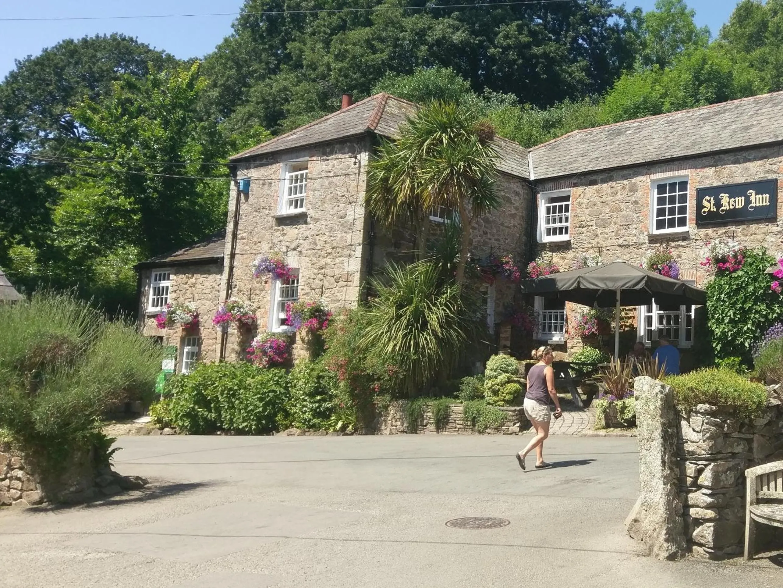 Restaurant/places to eat in Brookfields