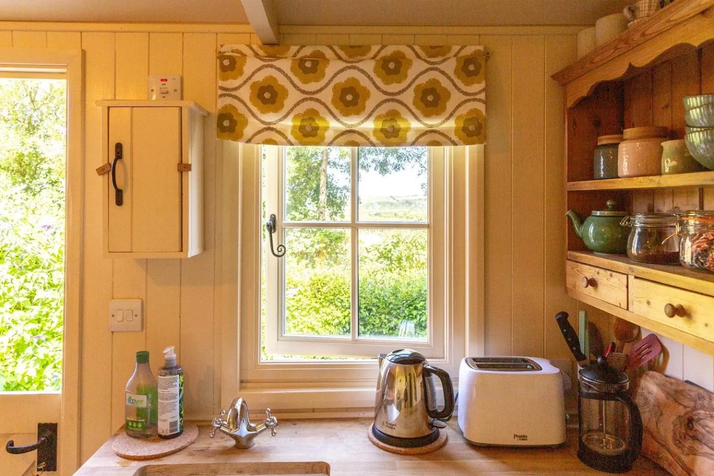 Kitchen or kitchenette in Brookfields