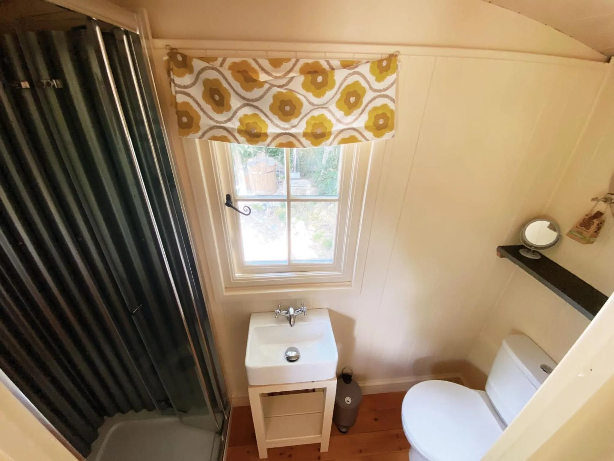 Bathroom in Brookfields