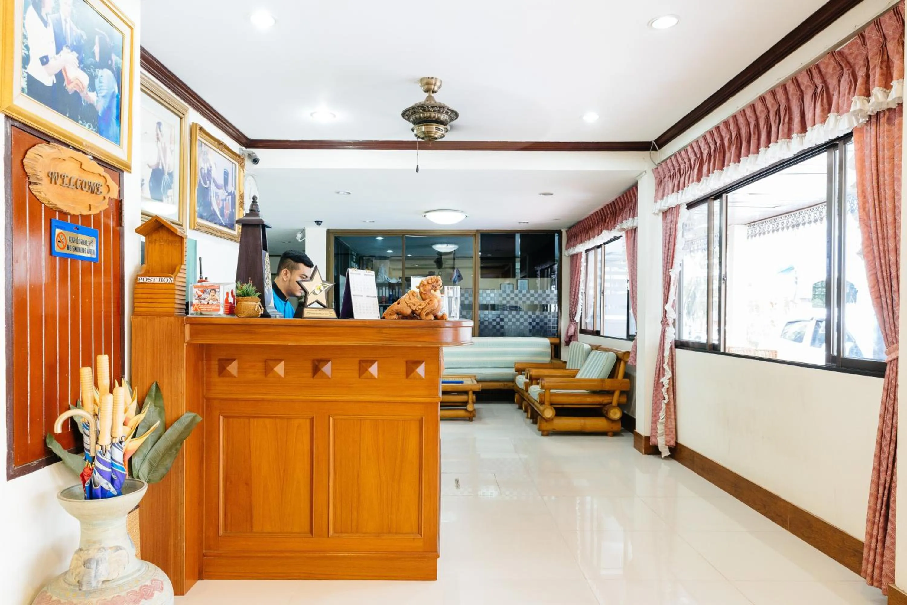 Lobby or reception in Thipurai Annex Hotel