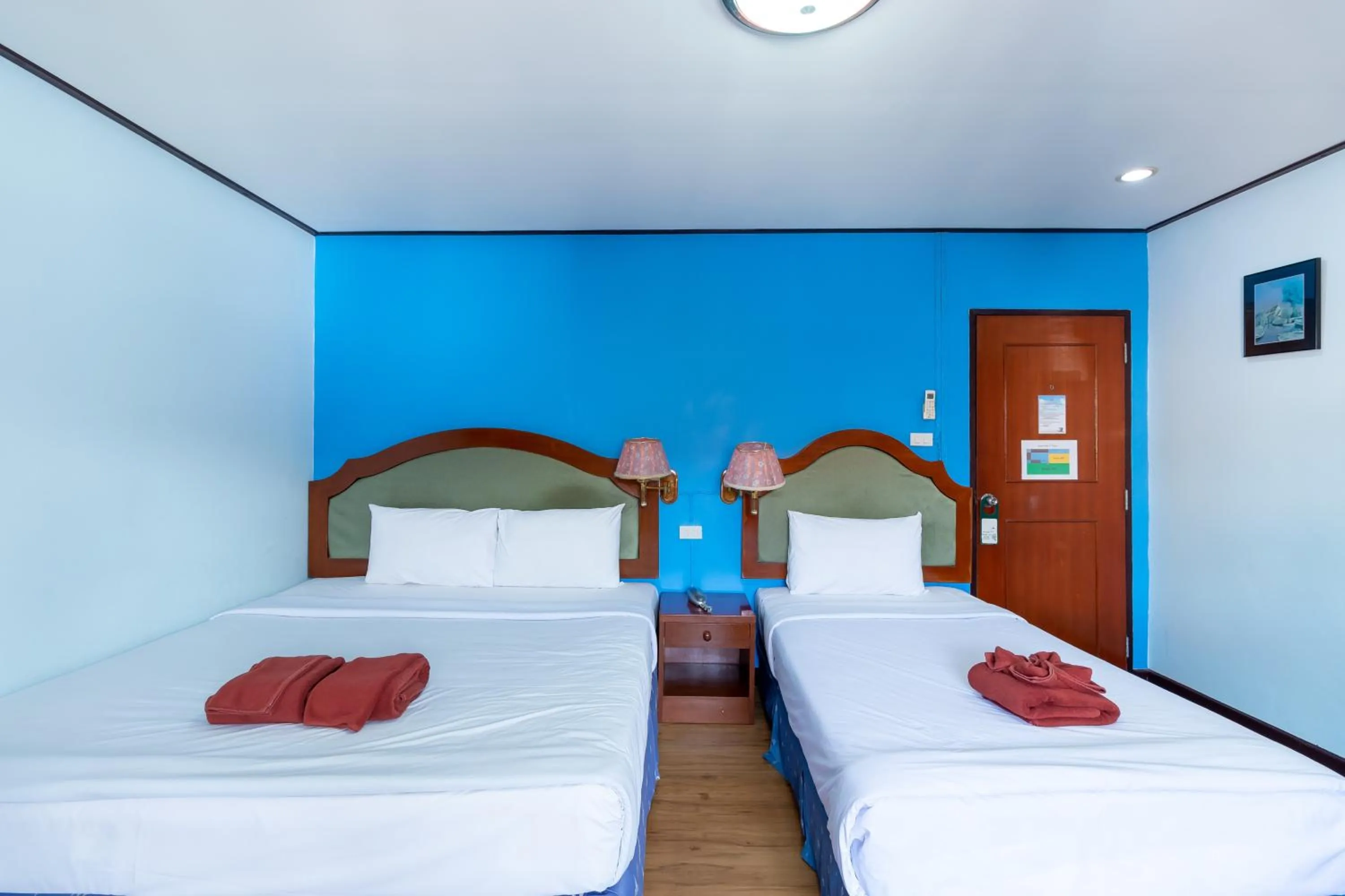 Bedroom, Bed in Thipurai Annex Hotel