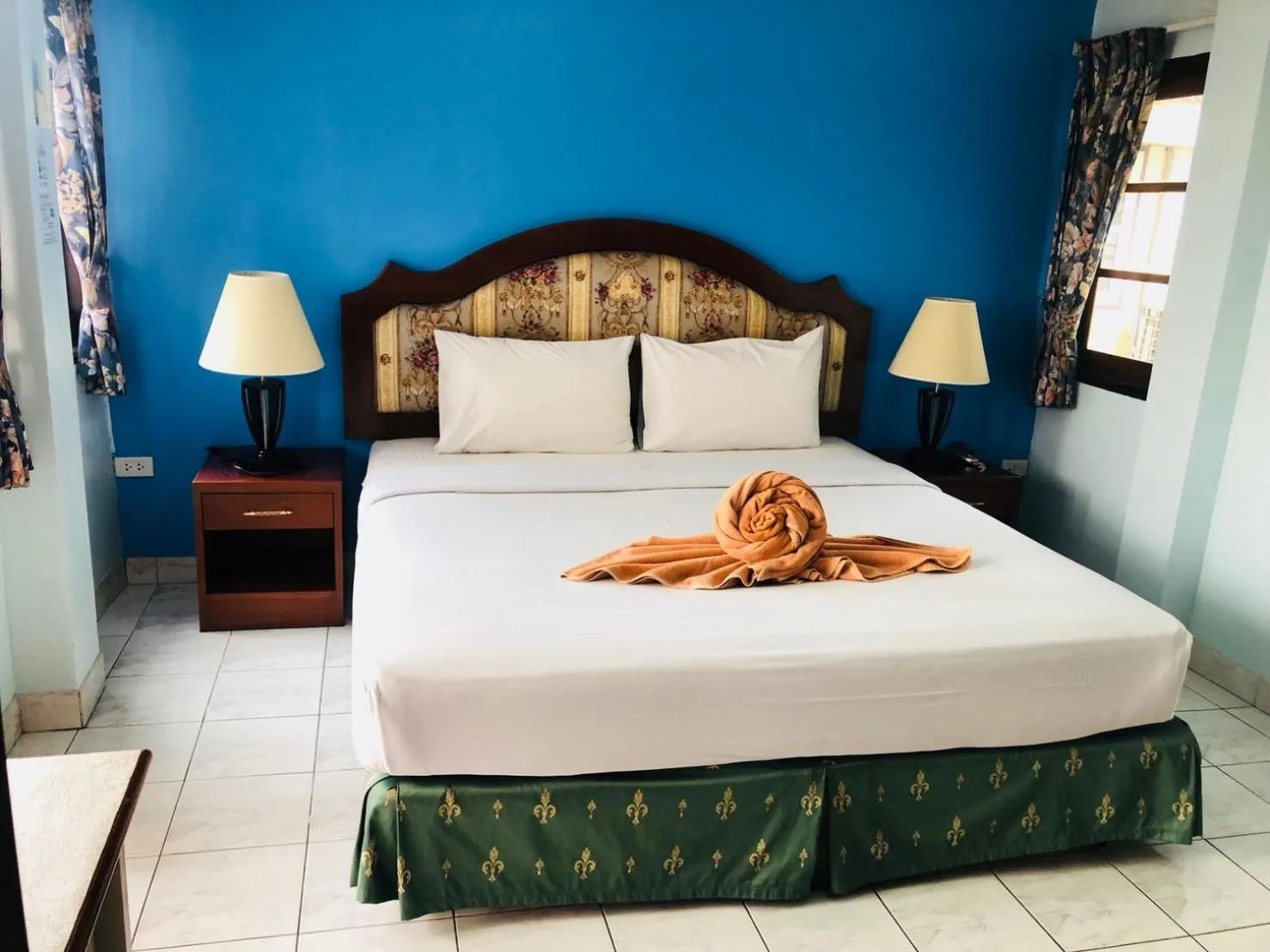 Bed in Thipurai Annex Hotel