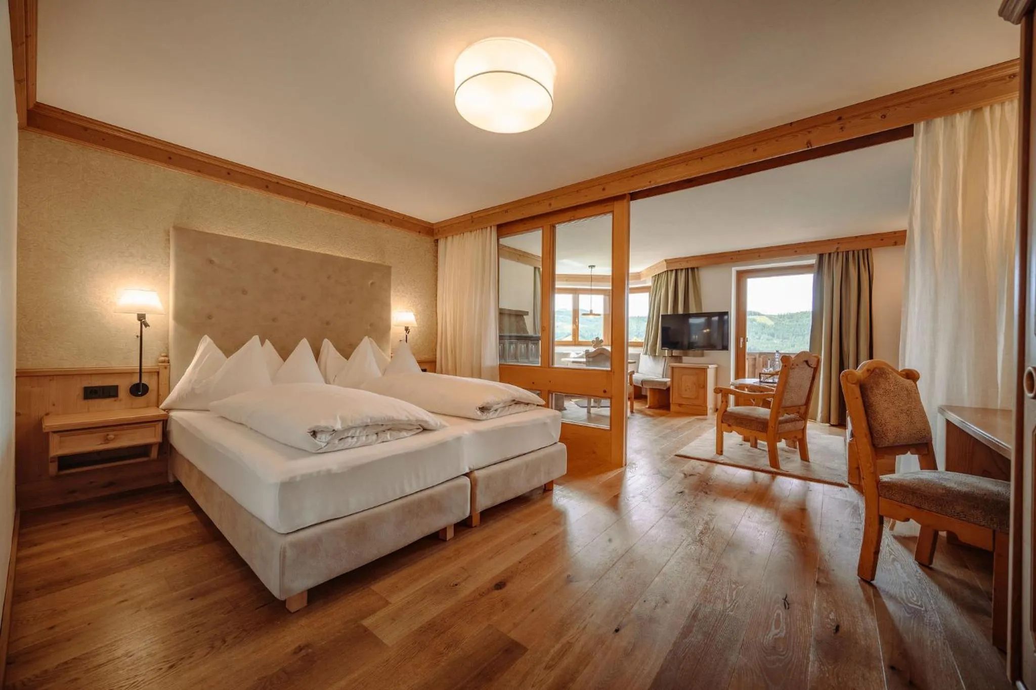 Bed in Hotel Bergheimat