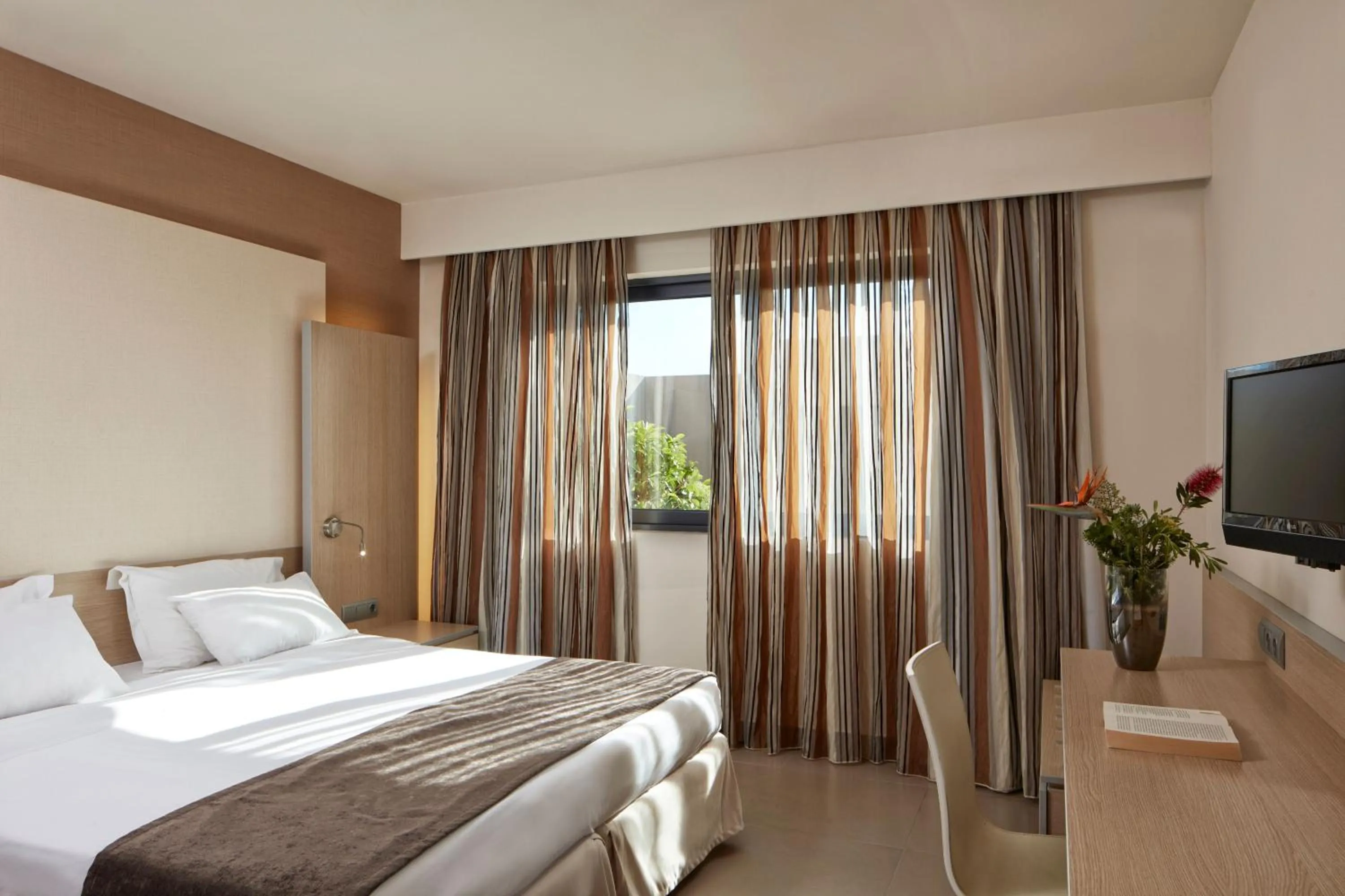 Bedroom, Bed in Atlantica Mikri Poli Crete